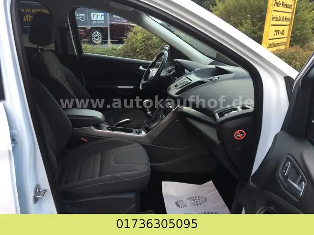 Ford Kuga view 11