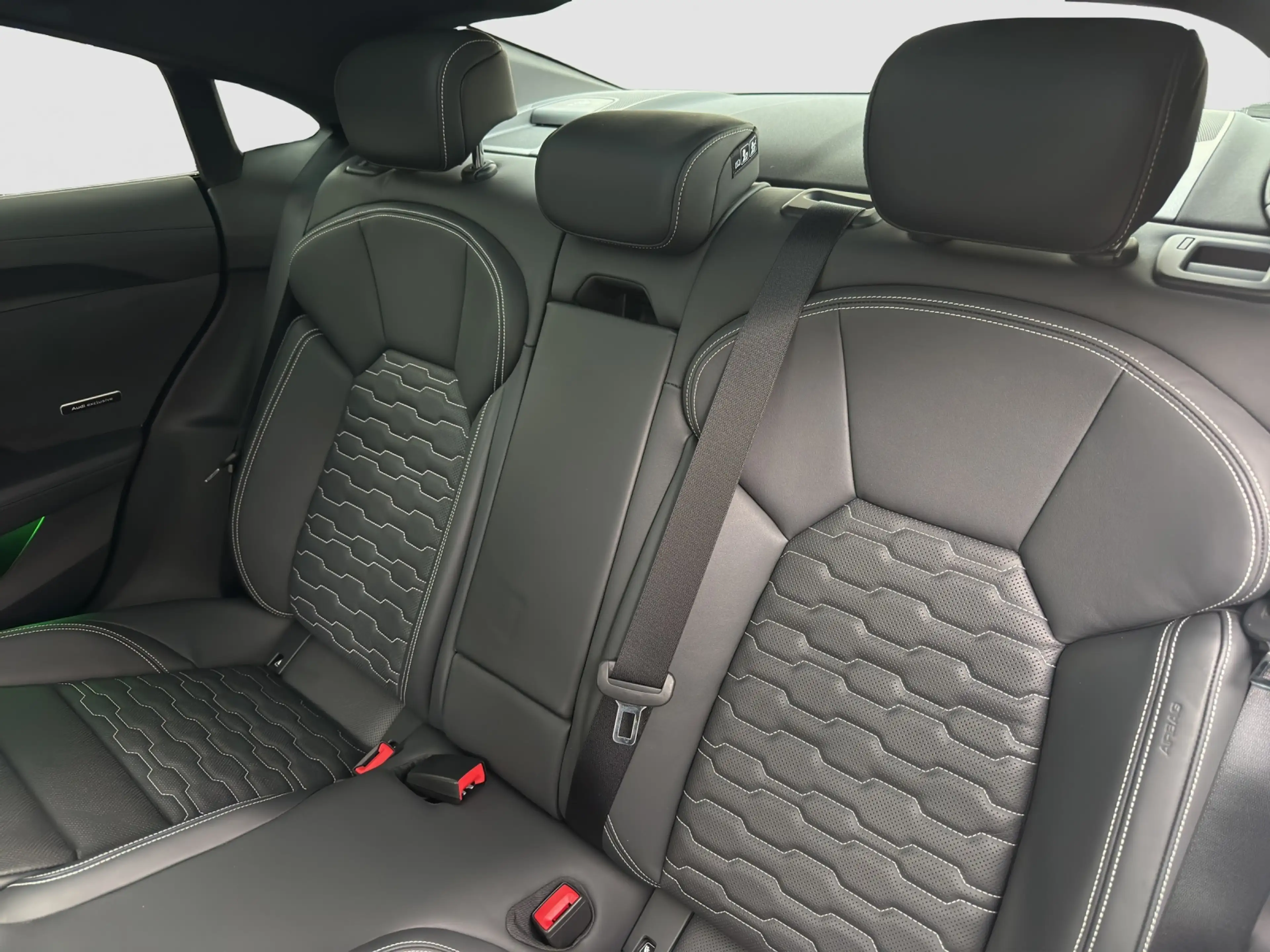 Audi e-tron GT exclusive quattro HEAD-UP;MATRIX;ACC — photo 9