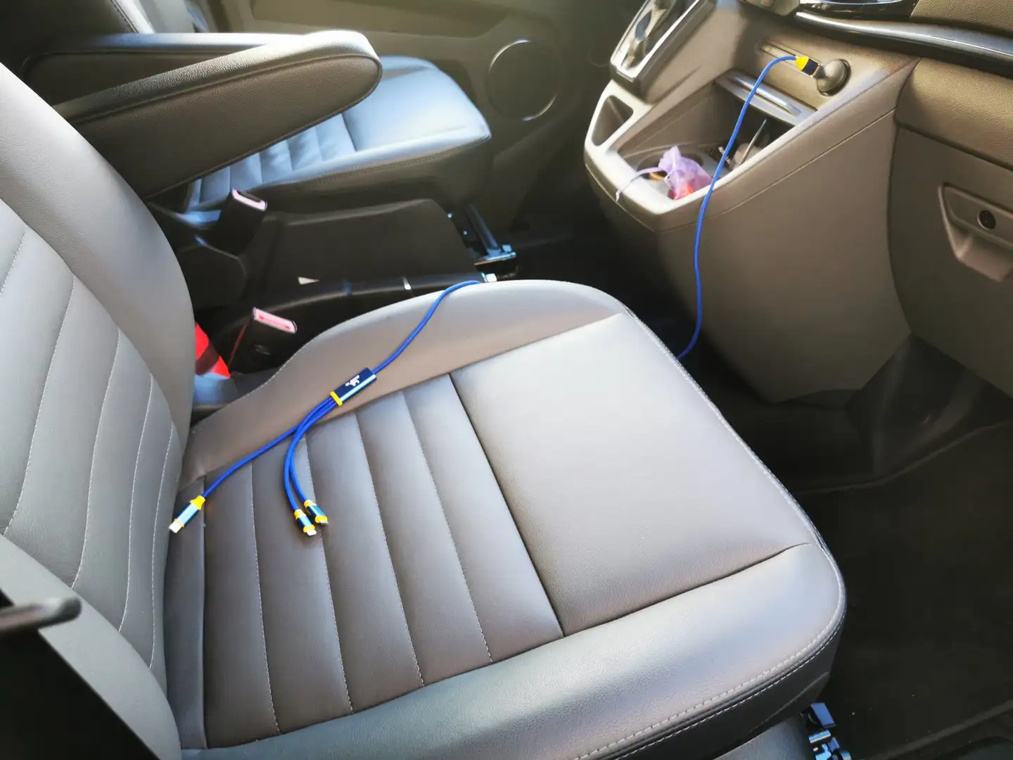 Ford Transit Custom 320 L2 Tourneo Titanium Schwarz - 1