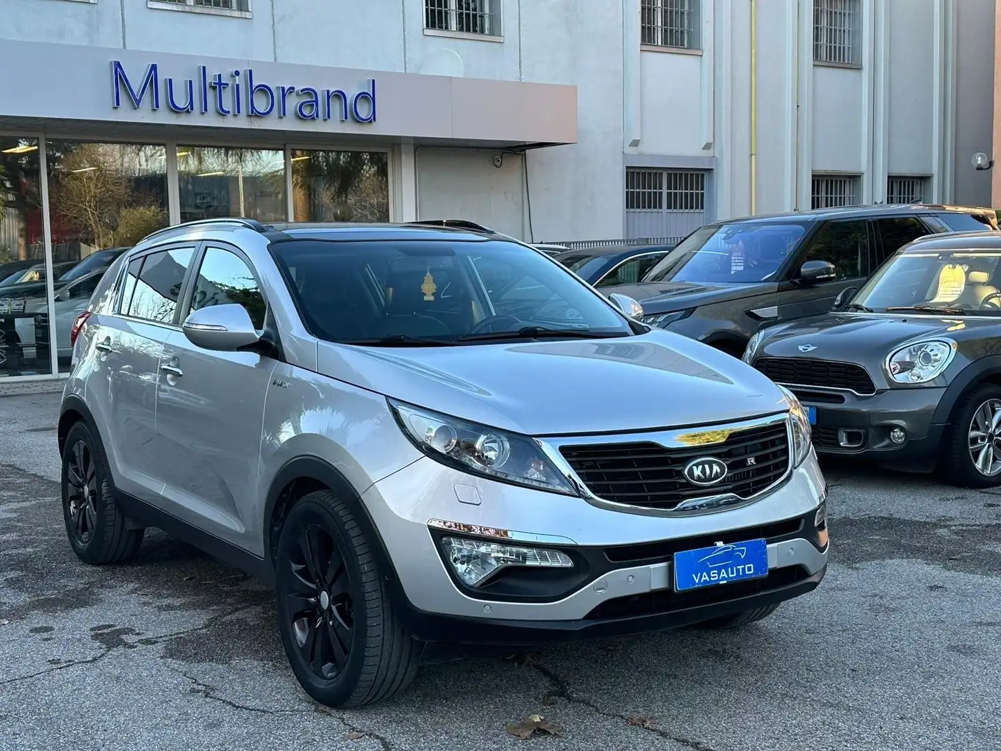 Kia Sportage Sportage 2.0 CRDI VGT 184CV AWD R Gris - 1