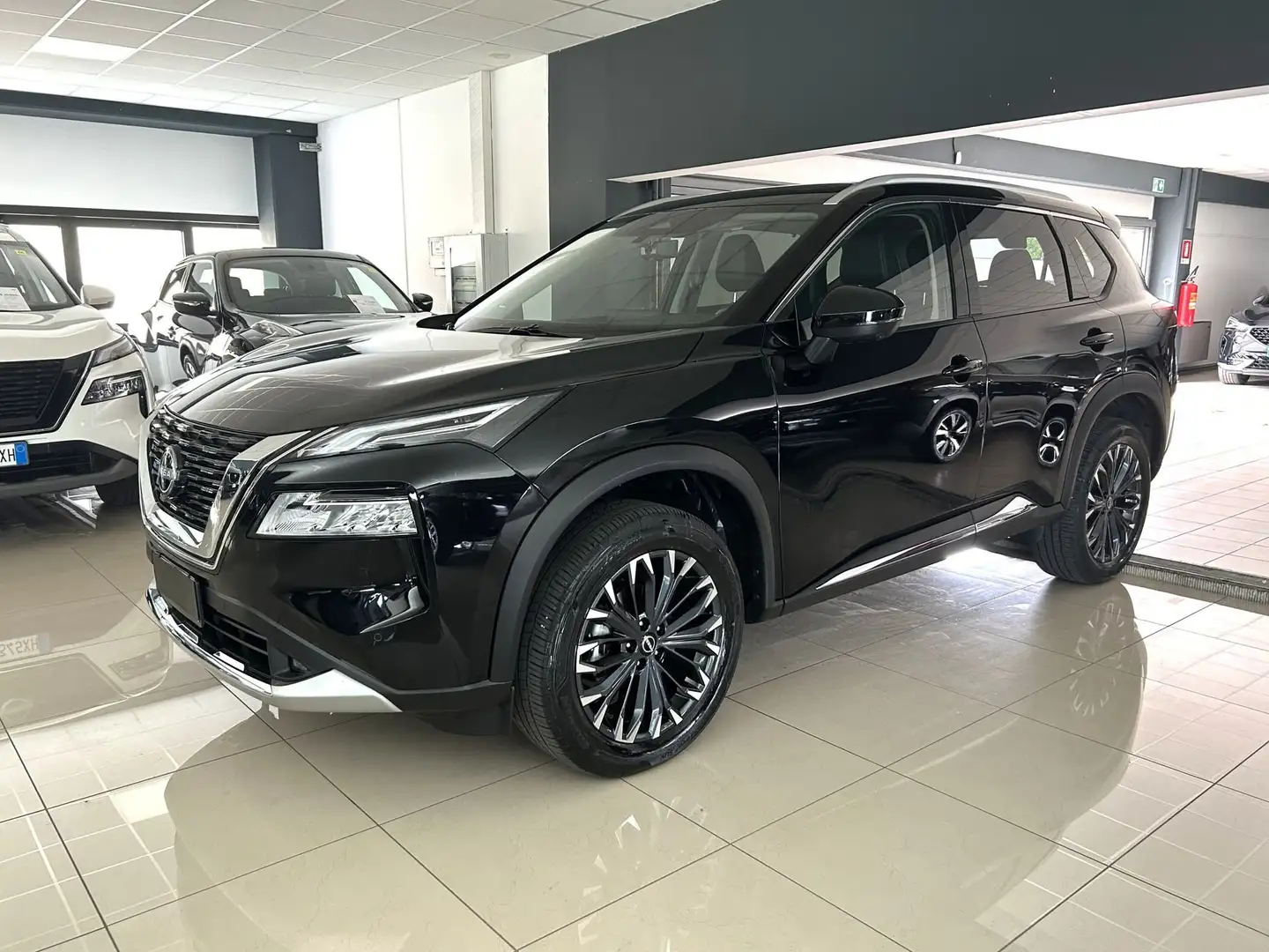Nissan X-Trail X-Trail Mild Hybrid 2WD 5 posti Tekna Premium Pack Schwarz - 1