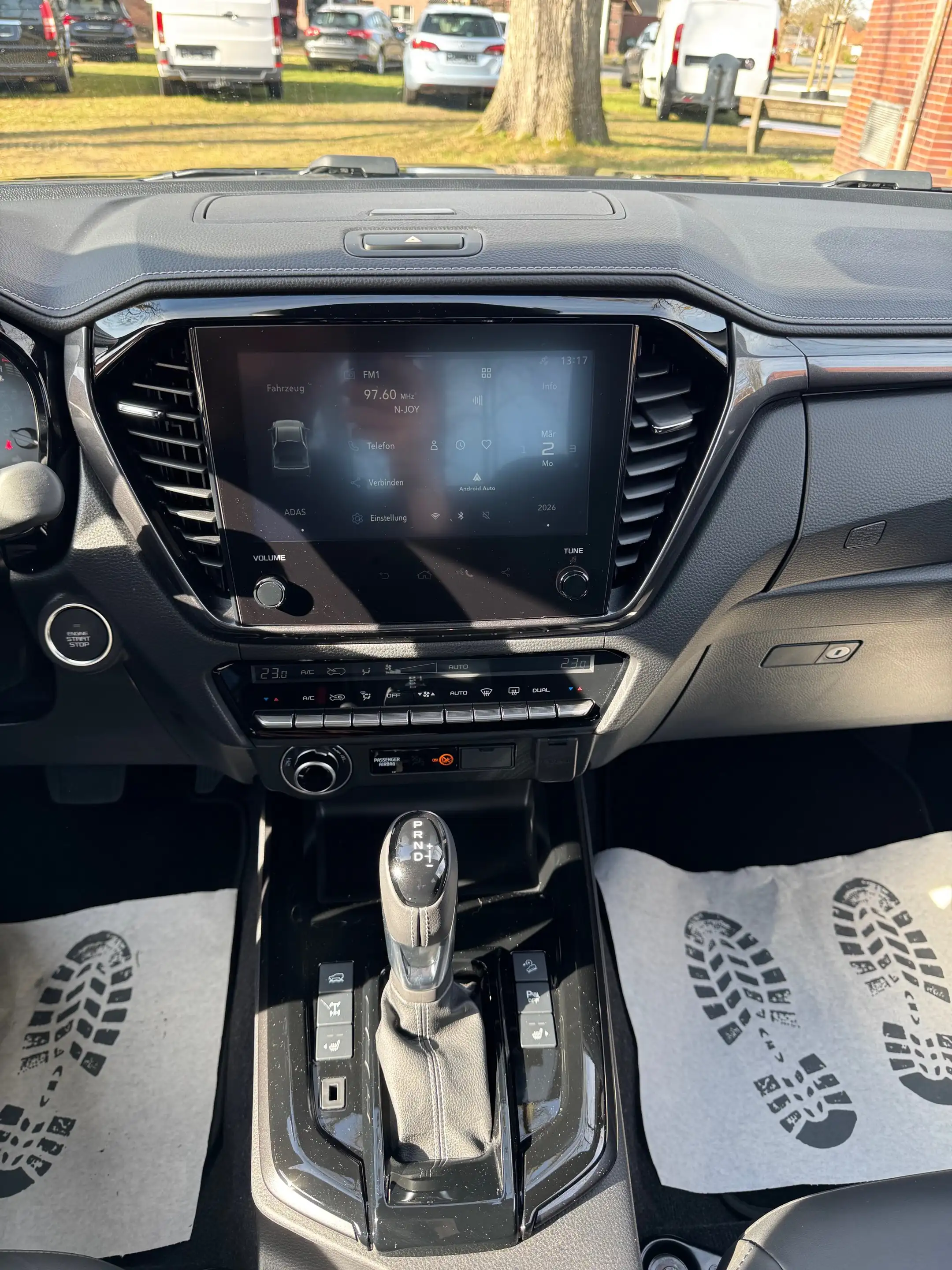 Isuzu D-Max 1.9l Space Cab 4x4 V-CROSS A/T — photo 11