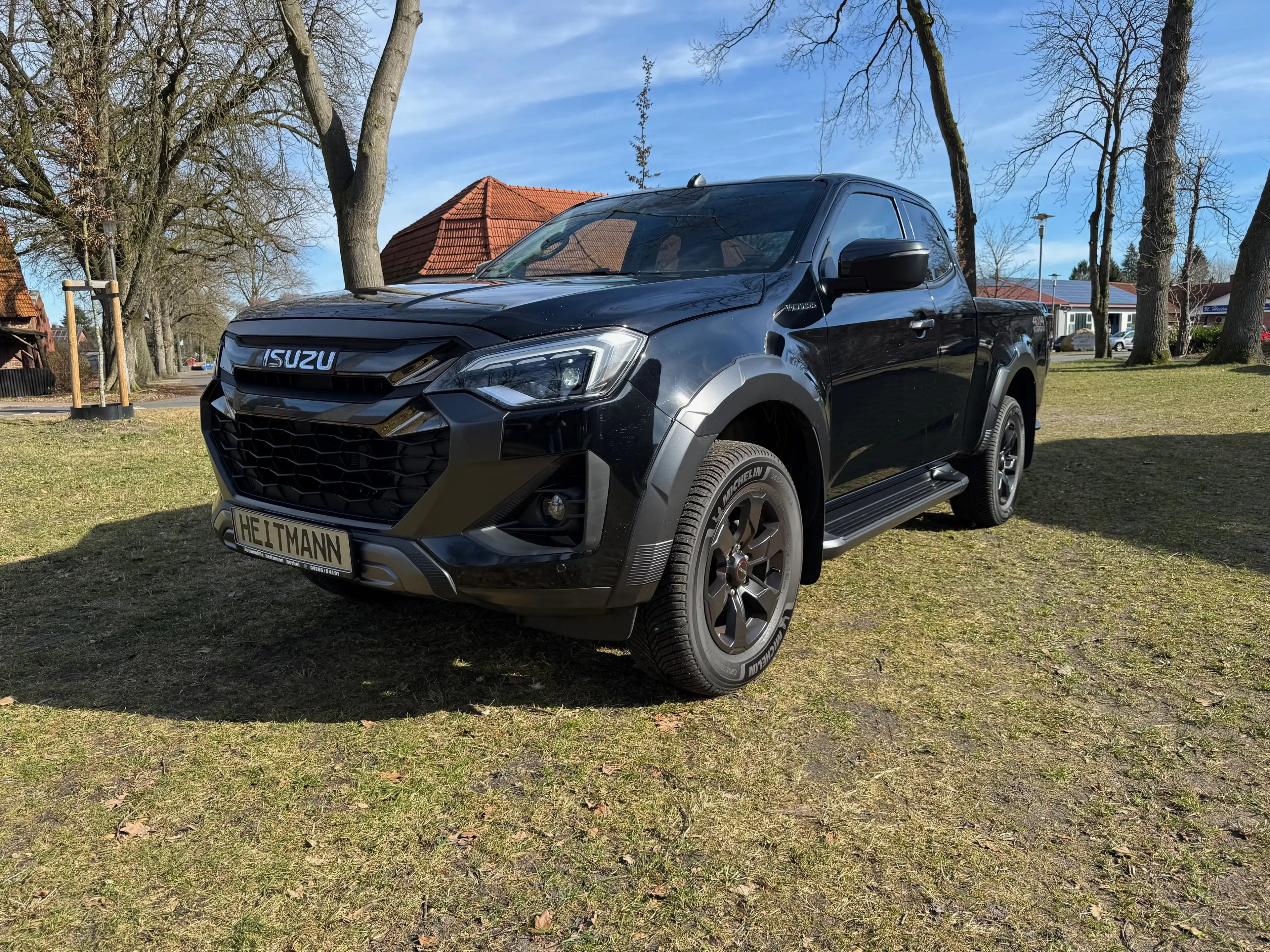 Isuzu D-Max 1.9l Space Cab 4x4 V-CROSS A/T — photo 2