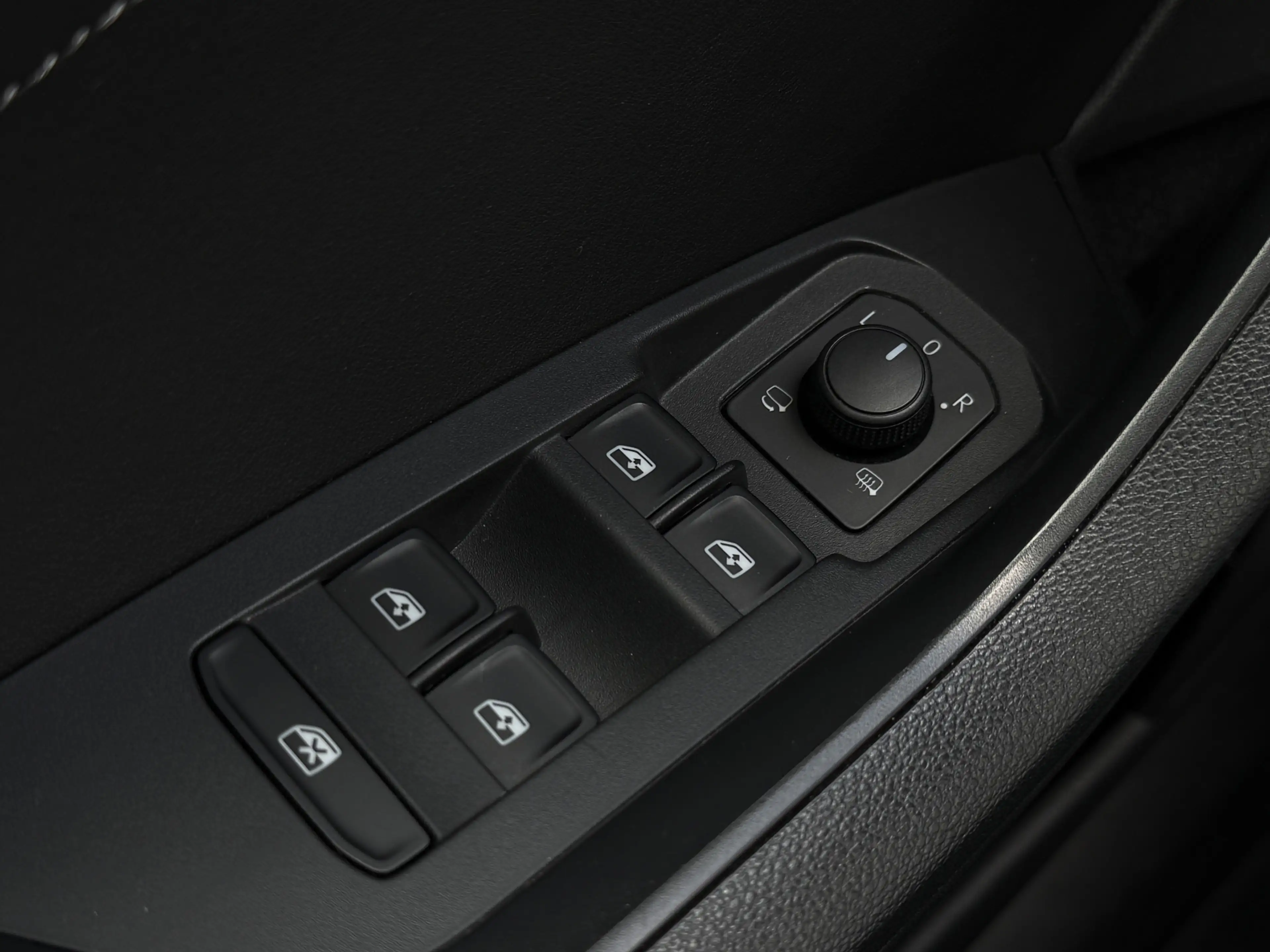 Skoda Kodiaq 1.5 TSI Business Edition Camera/Navi/18inch. — photo 31