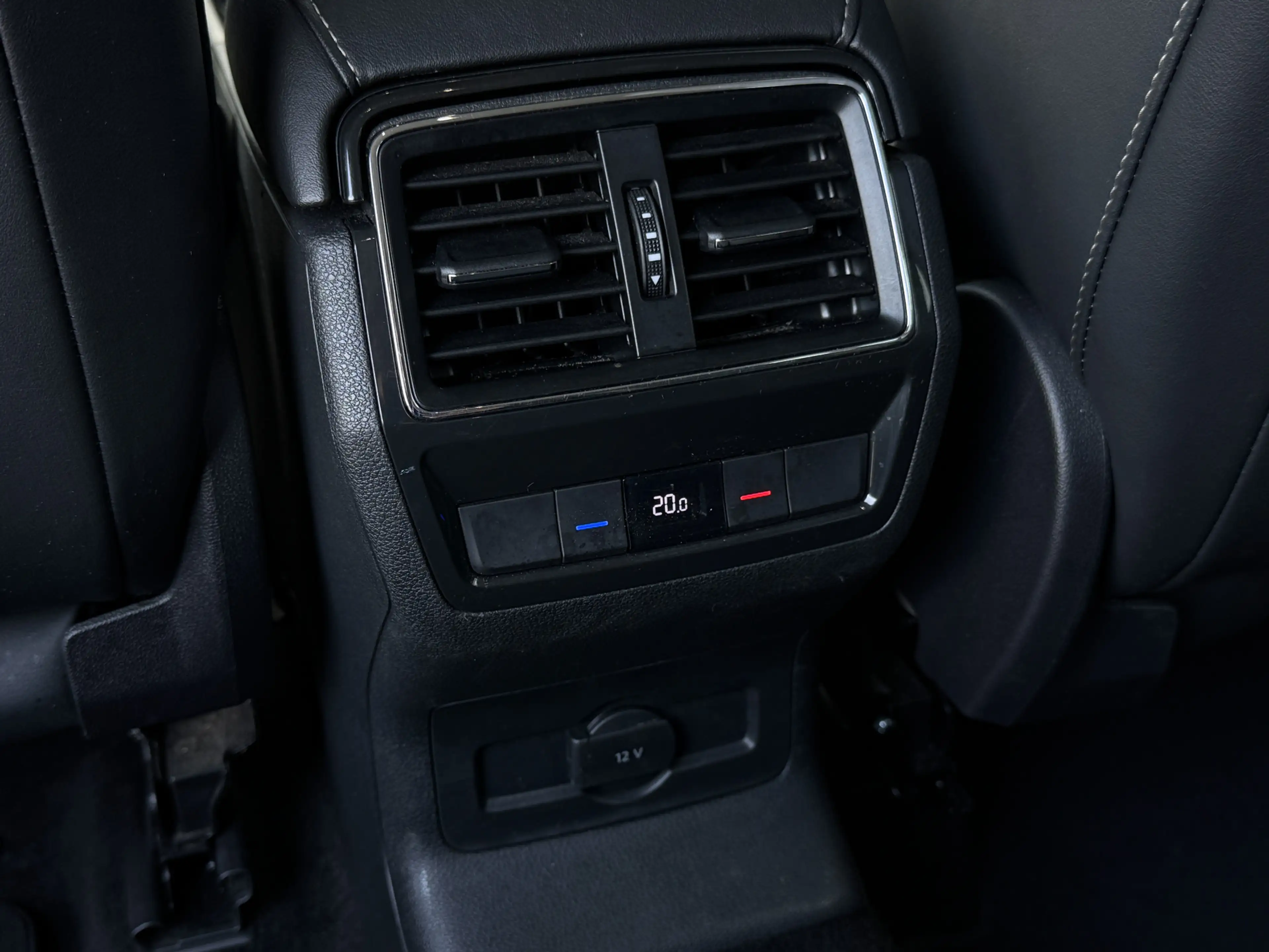 Skoda Kodiaq 1.5 TSI Business Edition Camera/Navi/18inch. — photo 25