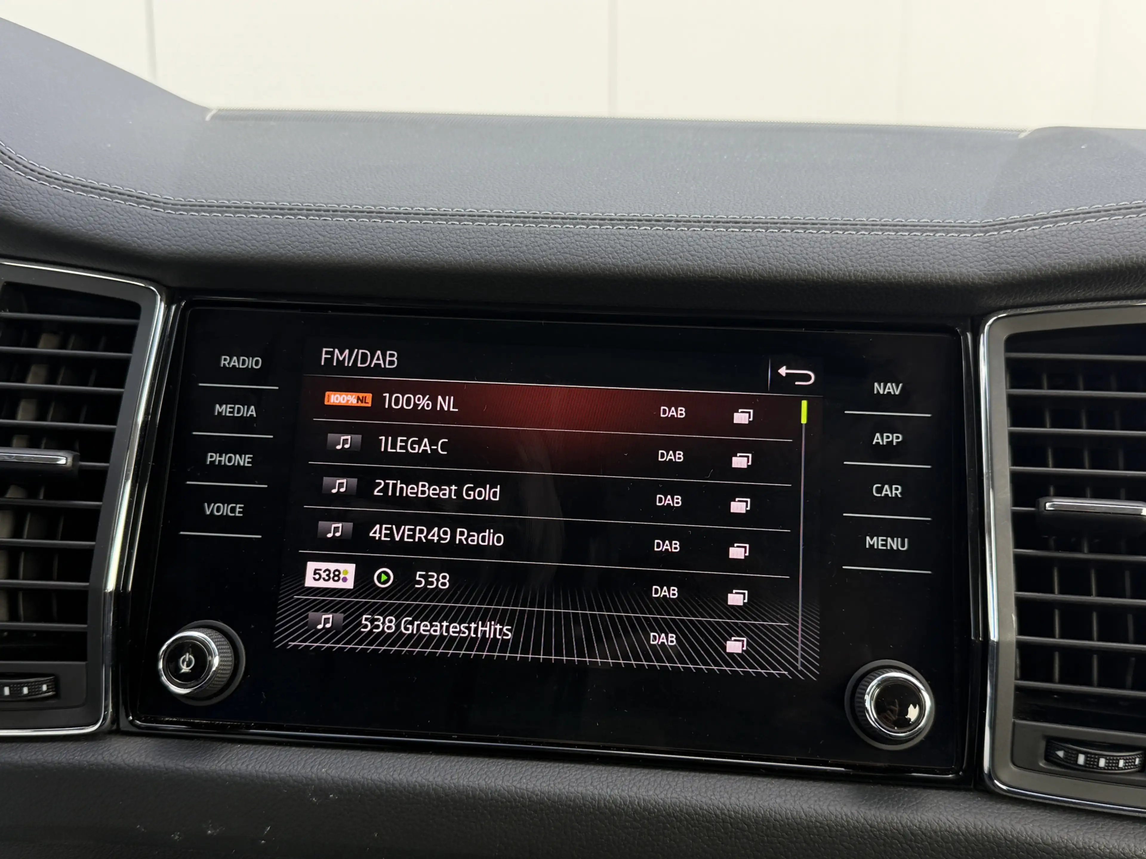 Skoda Kodiaq 1.5 TSI Business Edition Camera/Navi/18inch. — photo 10