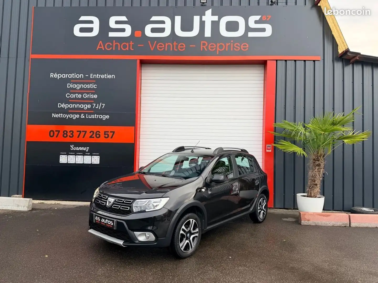 Dacia Sandero Stepway ECO-G phase 2 A.0 12V GPL 100 CV GPS CAMERA RÉGULATEUR ATTELAGE Zwart - 1