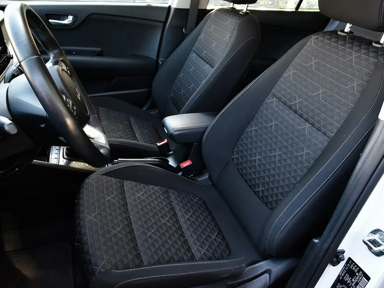 Kia Rio снимка Kia Rio