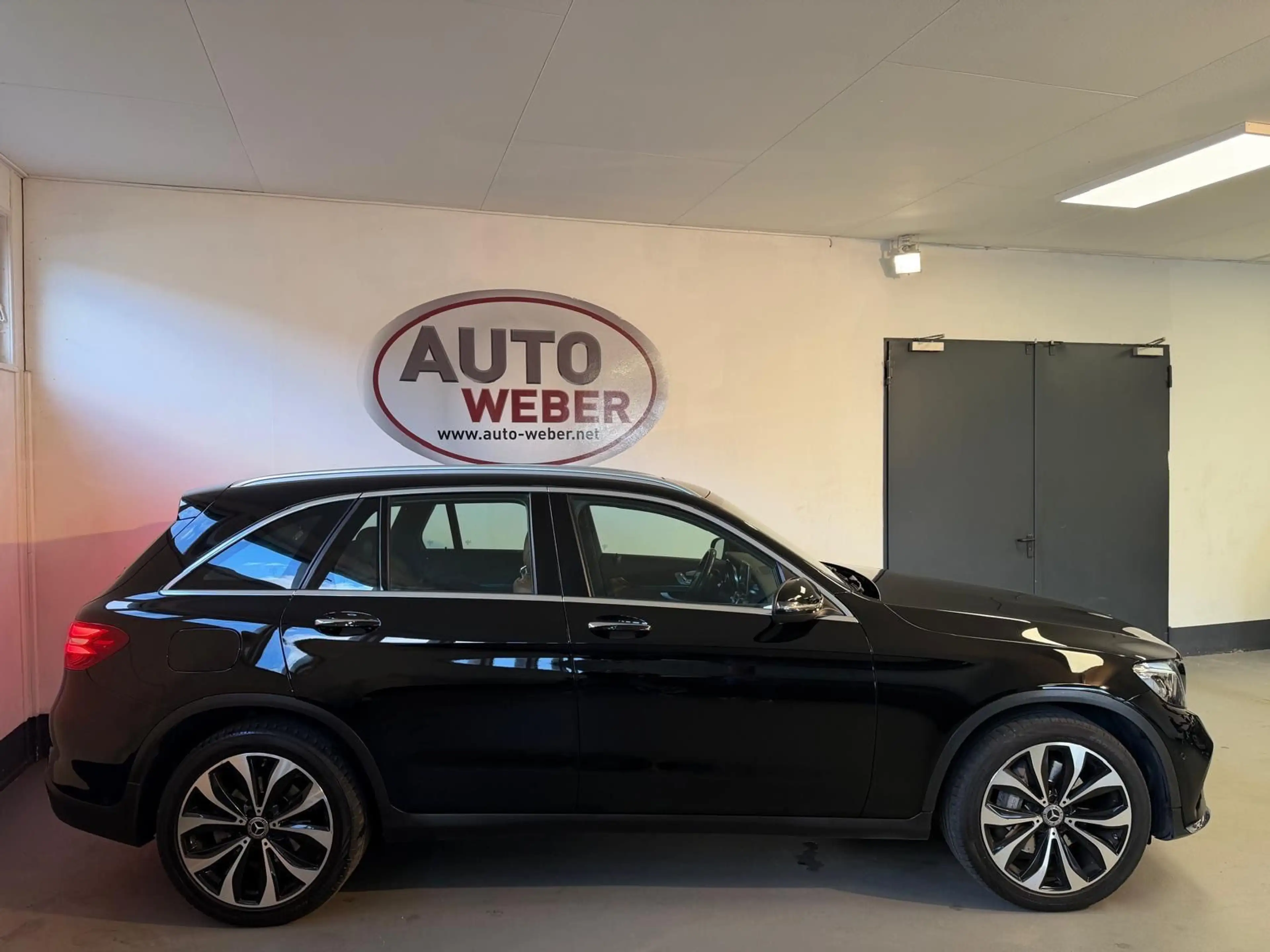 Mercedes-Benz GLC 350 D 4M*AMG-LINE*LEDER*LED*NAVI*CAM*AHK*MEM — photo 7