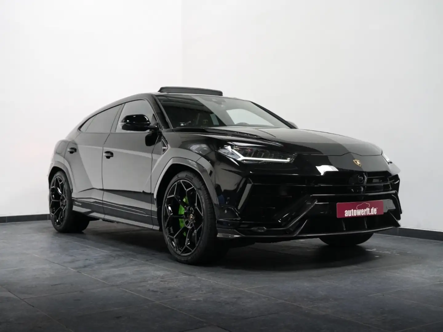 Lamborghini Urus PERFORMANTE FULL CARBON PANO TV AKRAP PRO25 Schwarz - 2