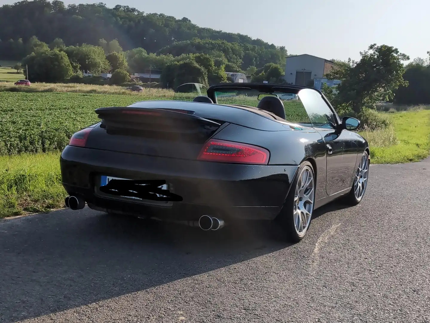 Porsche 996 911 Carrera Cabrio Schwarz - 2