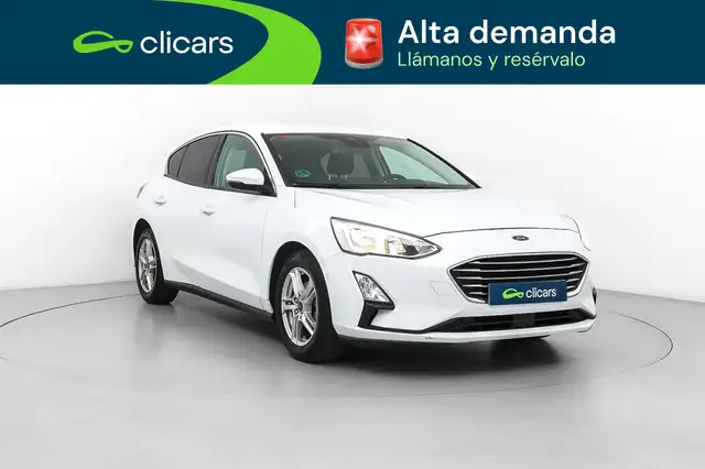 Ford Focus view 3