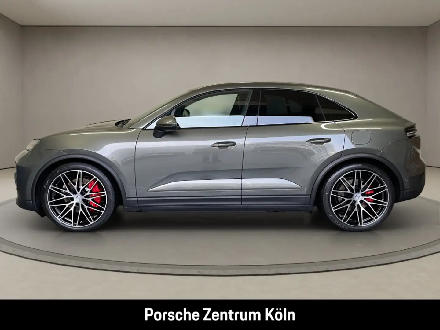 Porsche Macan 4S Electric LED-Matrix InnoDrive Panoramadach Grün - 2