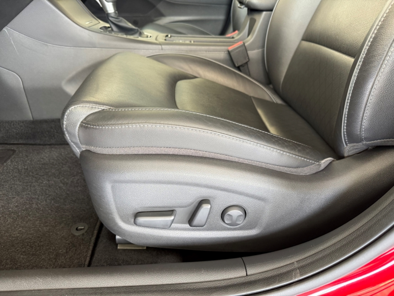 Hyundai i30 1.4 T-GDI PREMIUM Navigationspaket, Sitzpaket inkl — photo 12
