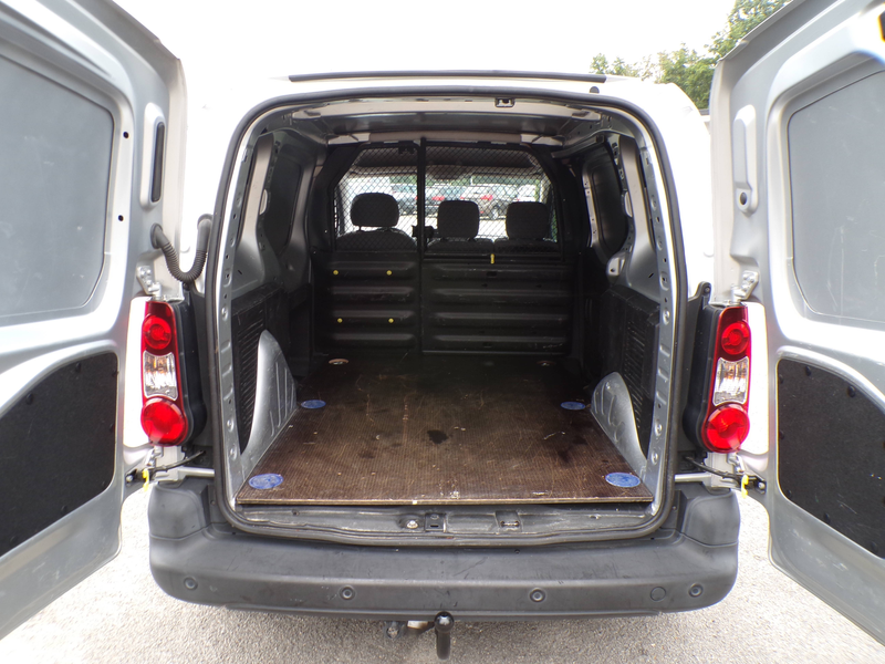 Peugeot Partner 1.6 HDi Lichte Vracht/Airco/Camera/Navi/69.000km — photo 9