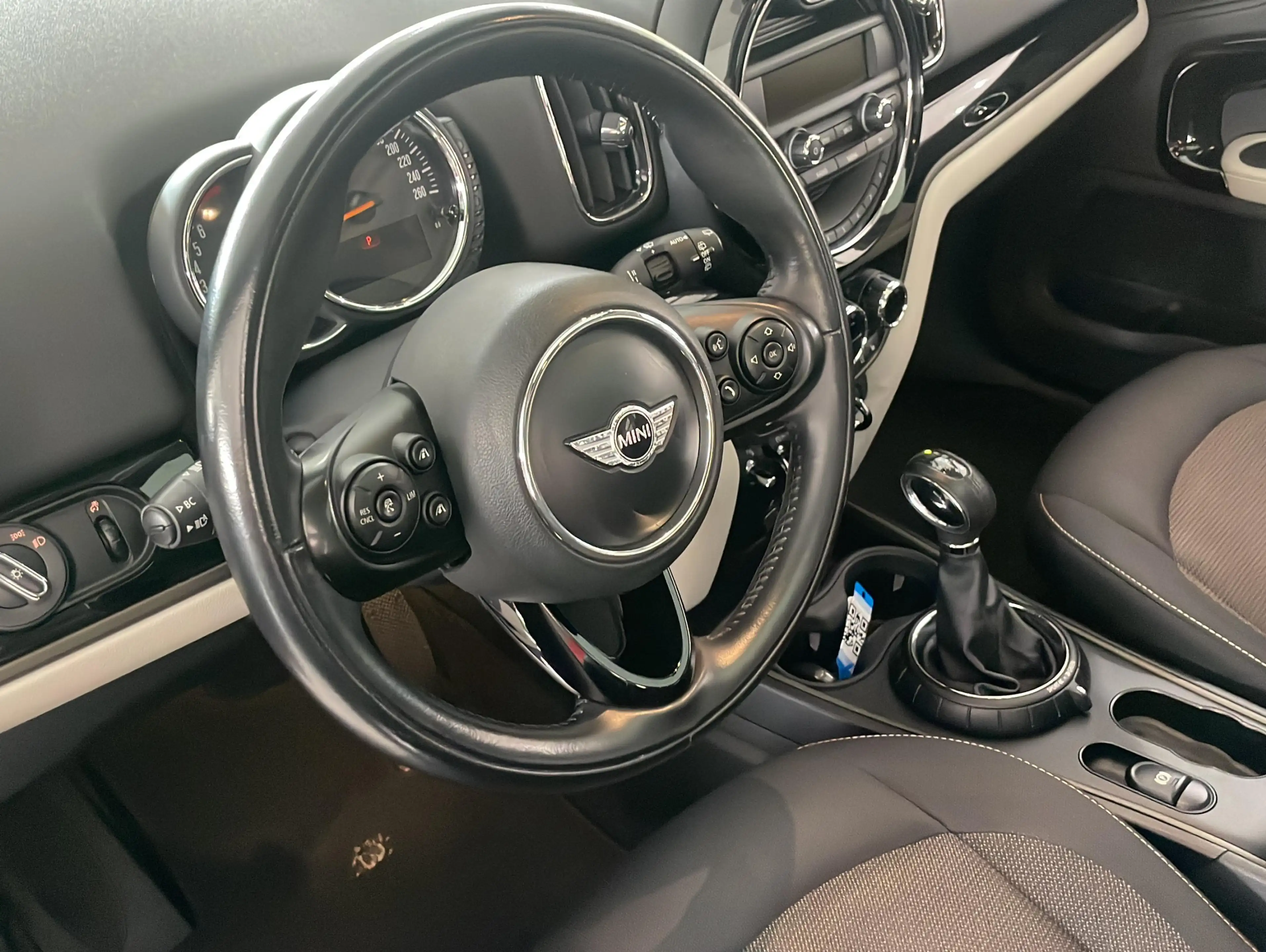 MINI Cooper Countryman - Automatik-LED-Panorama-Sitz — photo 8