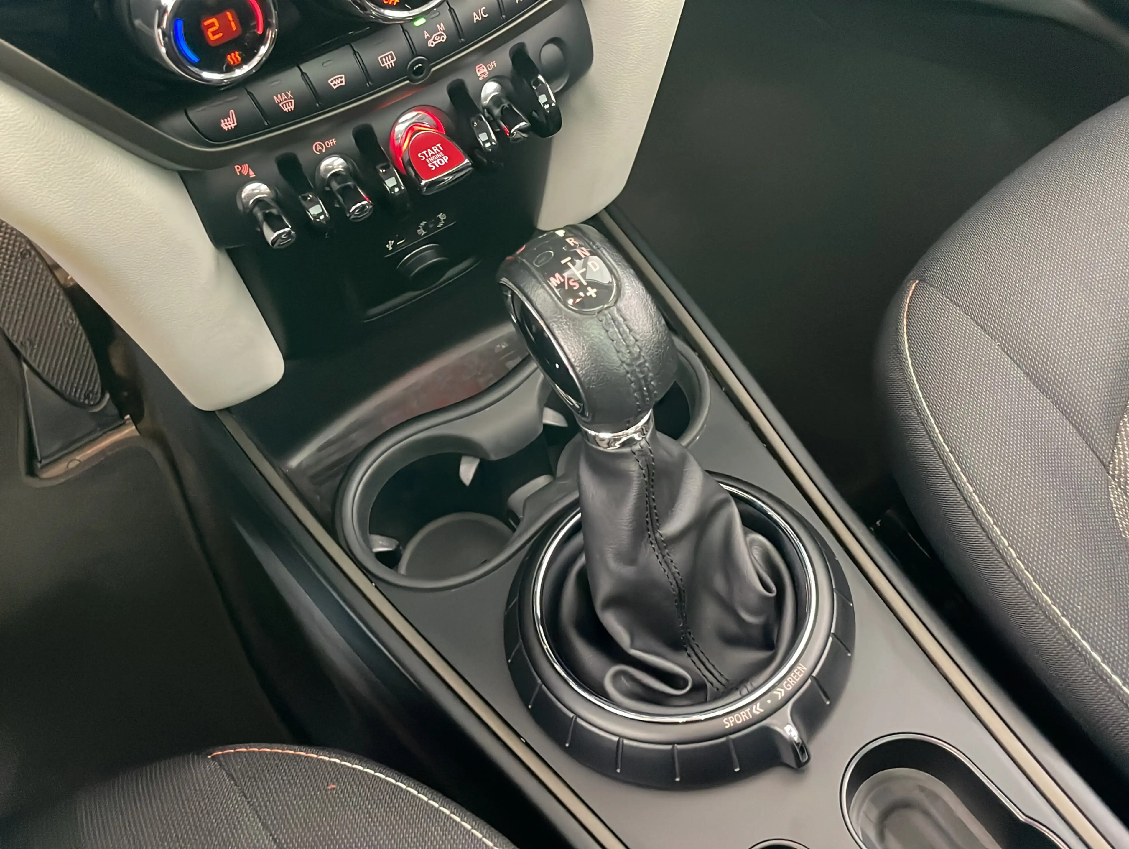 MINI Cooper Countryman - Automatik-LED-Panorama-Sitz — photo 13