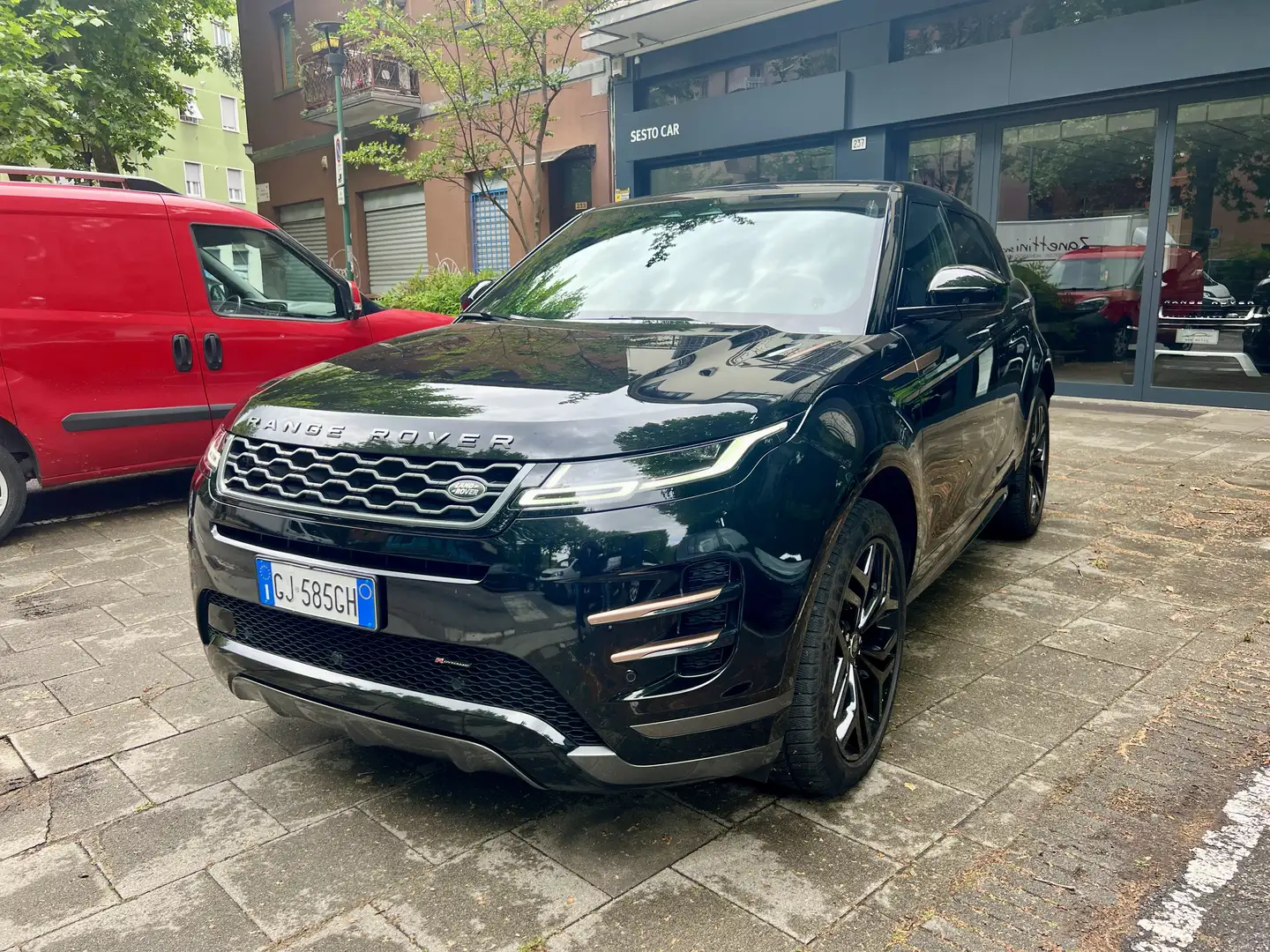 Land Rover Range Rover Evoque Evoque 2.0d i4  R-Dynamic SE awd 163cv TETTO APRIB Schwarz - 1
