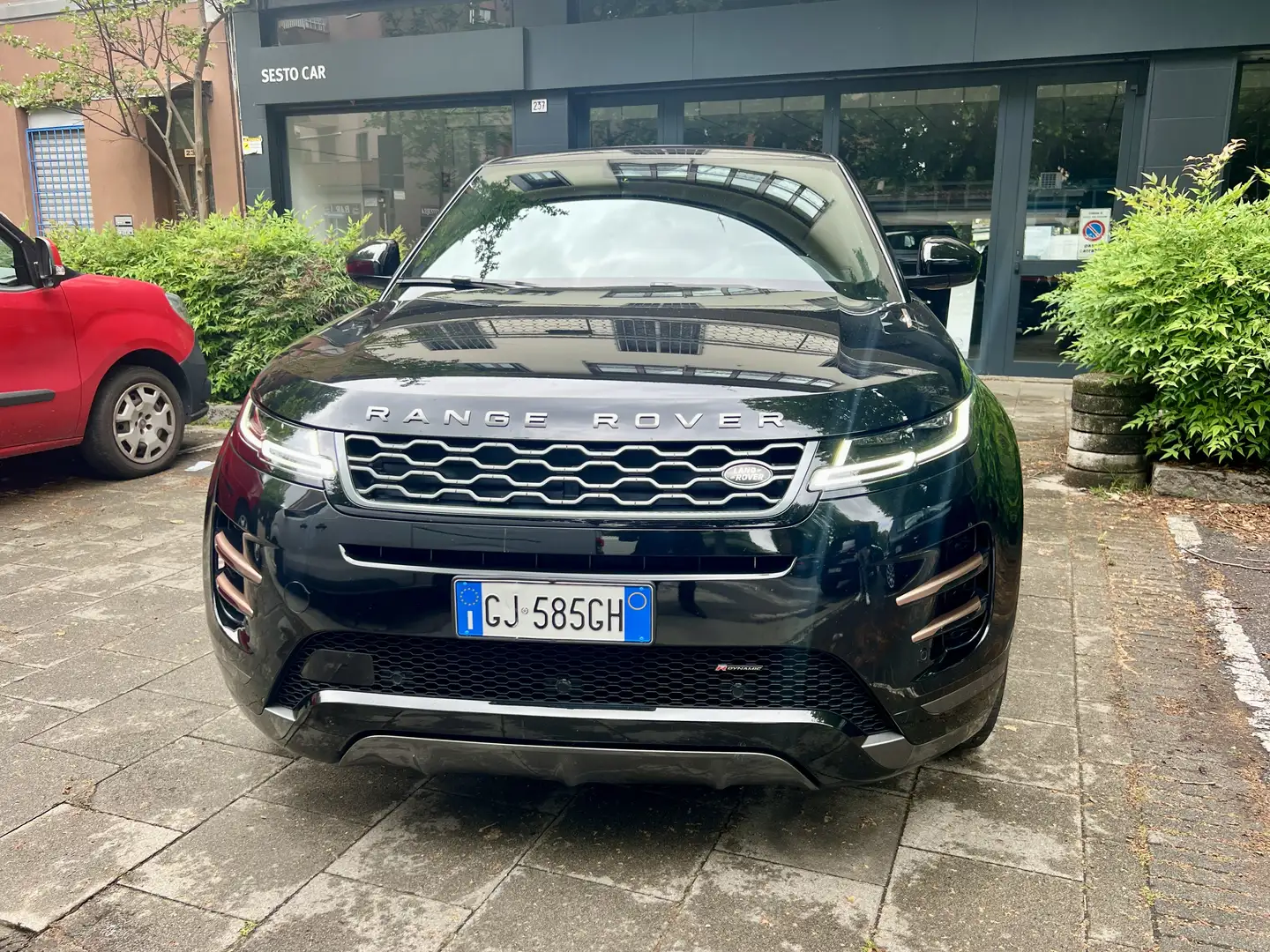Land Rover Range Rover Evoque Evoque 2.0d i4  R-Dynamic SE awd 163cv TETTO APRIB Schwarz - 2