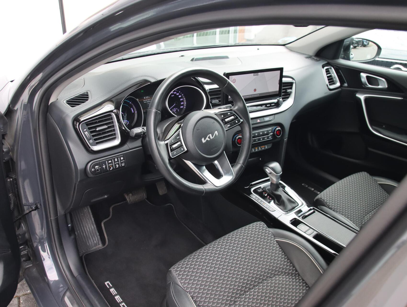 Kia Ceed SW / cee'd SW Sportswagon 1.6 GDI PHEV 140PK DynamicPlusLine | A — photo 4