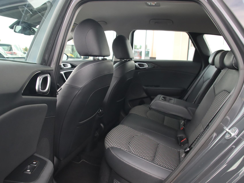 Kia Ceed SW / cee'd SW Sportswagon 1.6 GDI PHEV 140PK DynamicPlusLine | A — photo 7