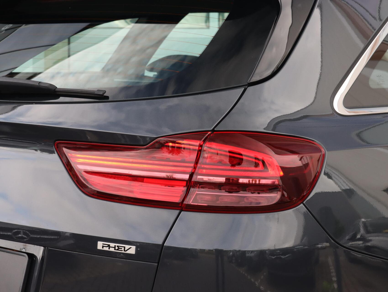 Kia Ceed SW / cee'd SW Sportswagon 1.6 GDI PHEV 140PK DynamicPlusLine | A — photo 32