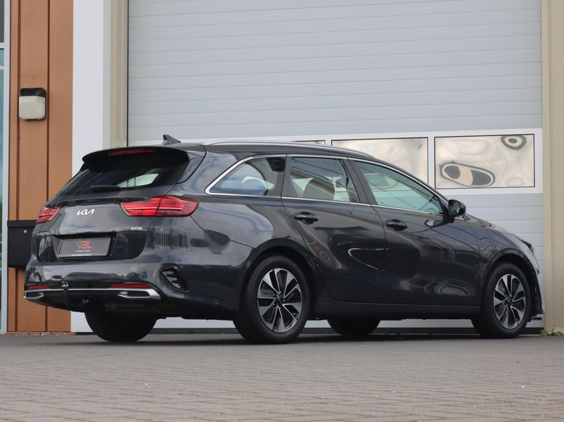 Kia Ceed SW / cee'd SW Sportswagon 1.6 GDI PHEV 140PK DynamicPlusLine | A — photo 33