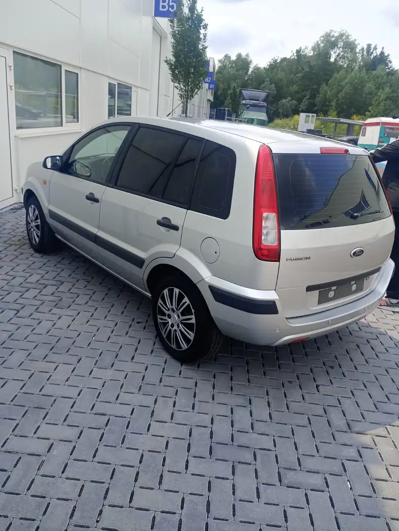 Ford Fusion 1.4 - 2