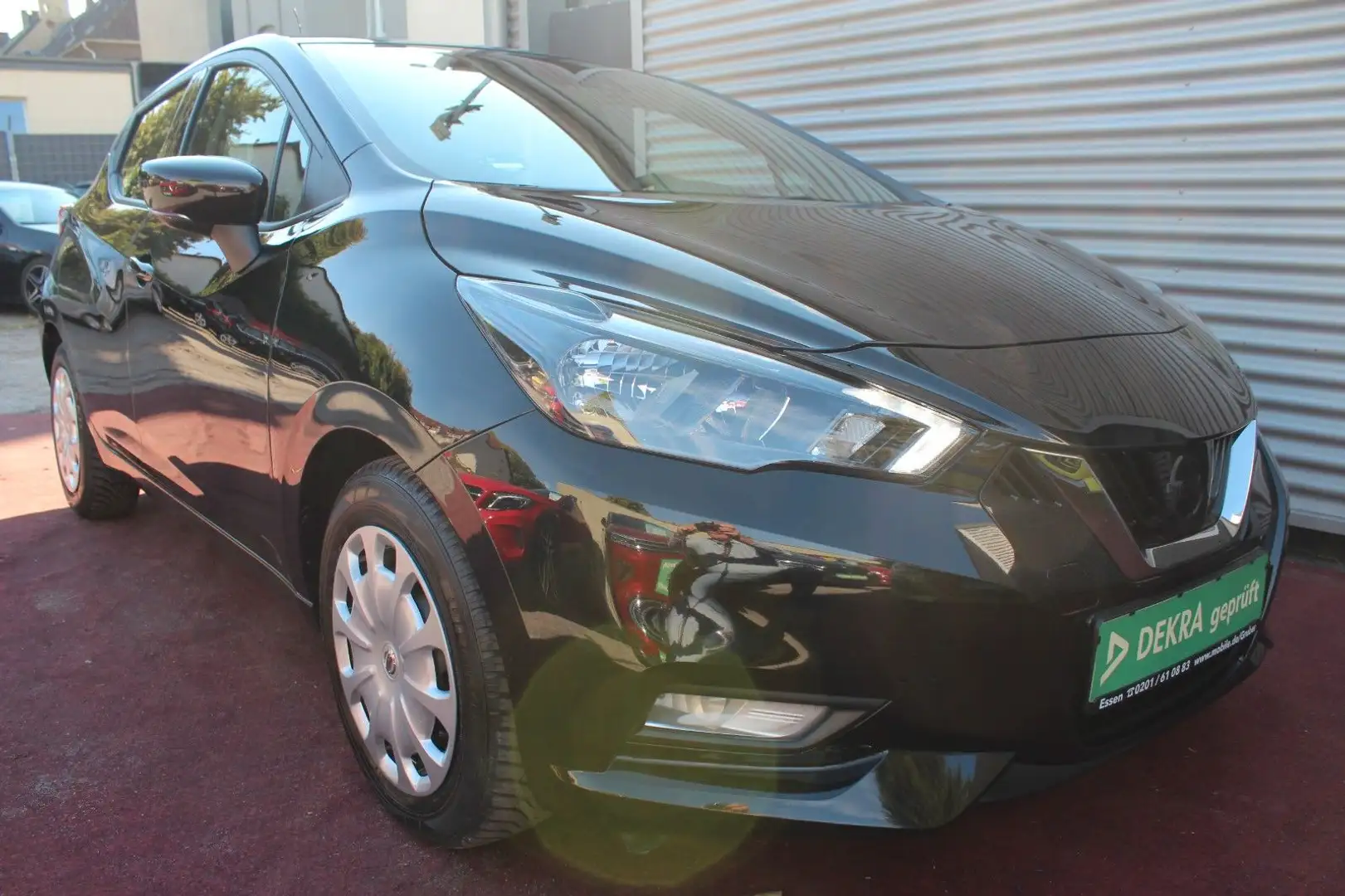 Nissan Micra MICRA 1.0 N-WAY KLIMAUTOMATIK PDC 2.Hd Noir - 2