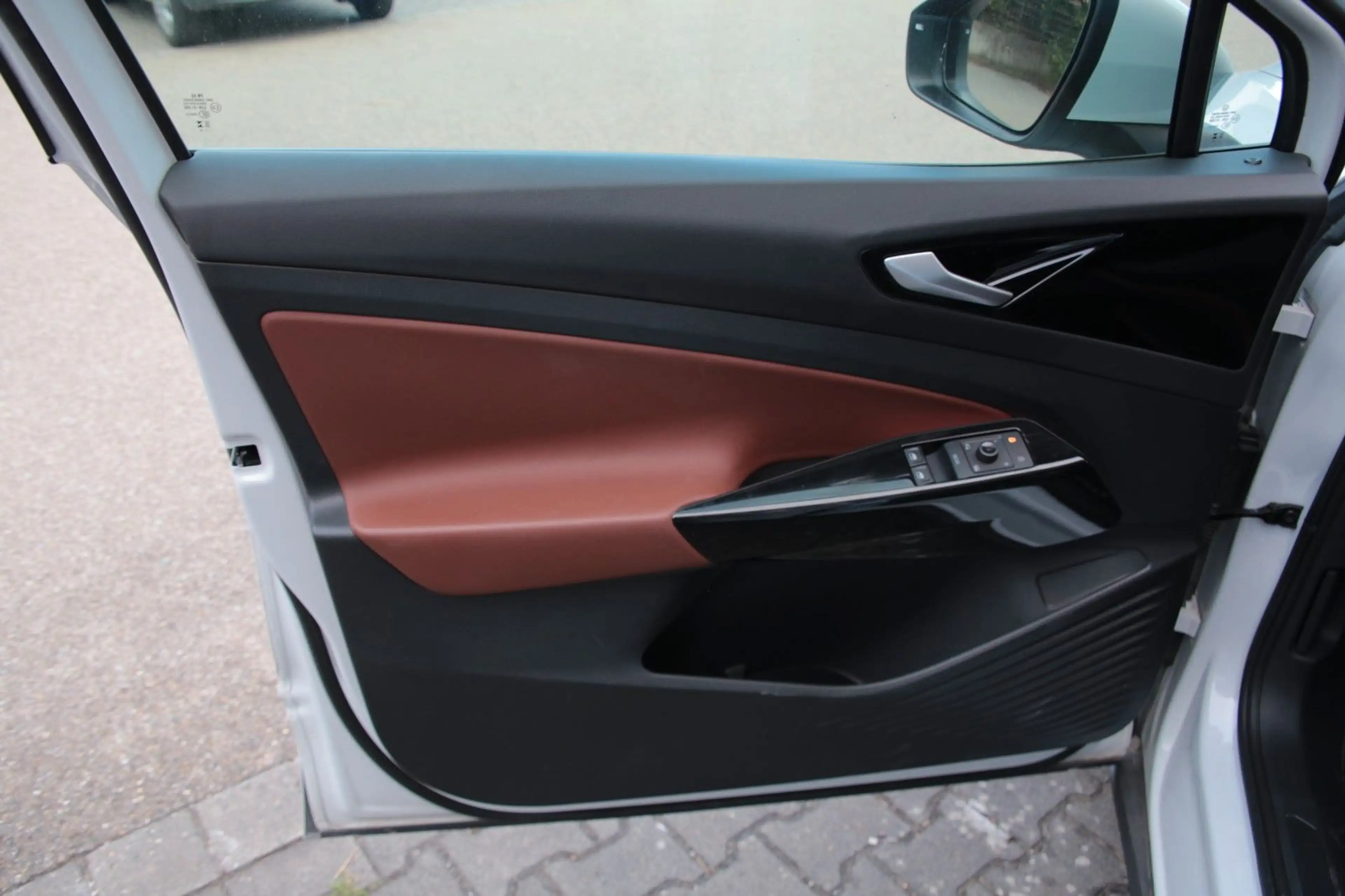 Volkswagen ID.5 Pro Performance 150 kW mit  Alcantara!! — photo 8