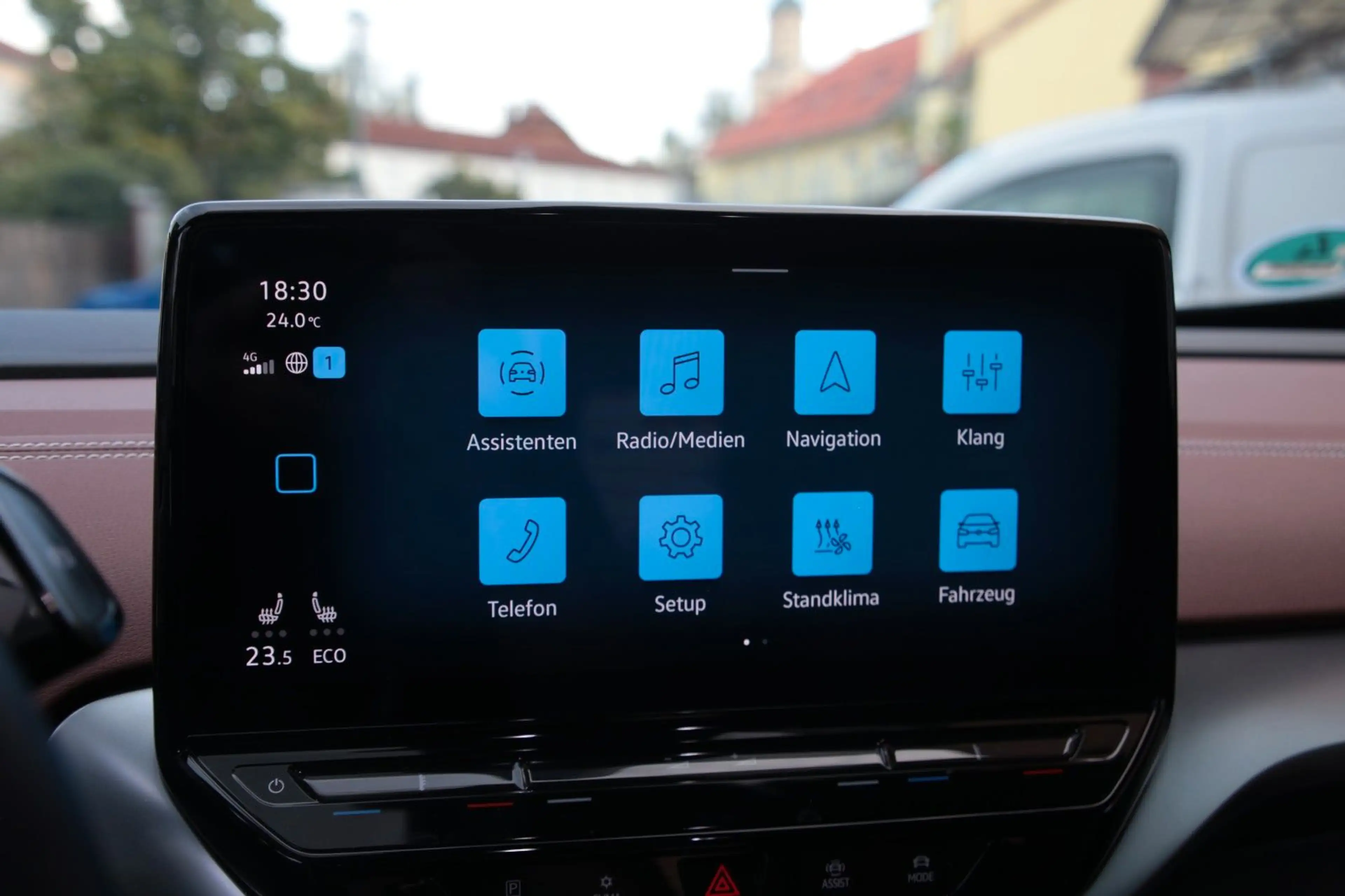 Volkswagen ID.5 Pro Performance 150 kW mit  Alcantara!! — photo 12