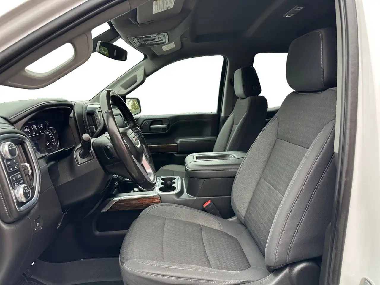 GMC Sierra 1500 photo GMC Sierra 1500
