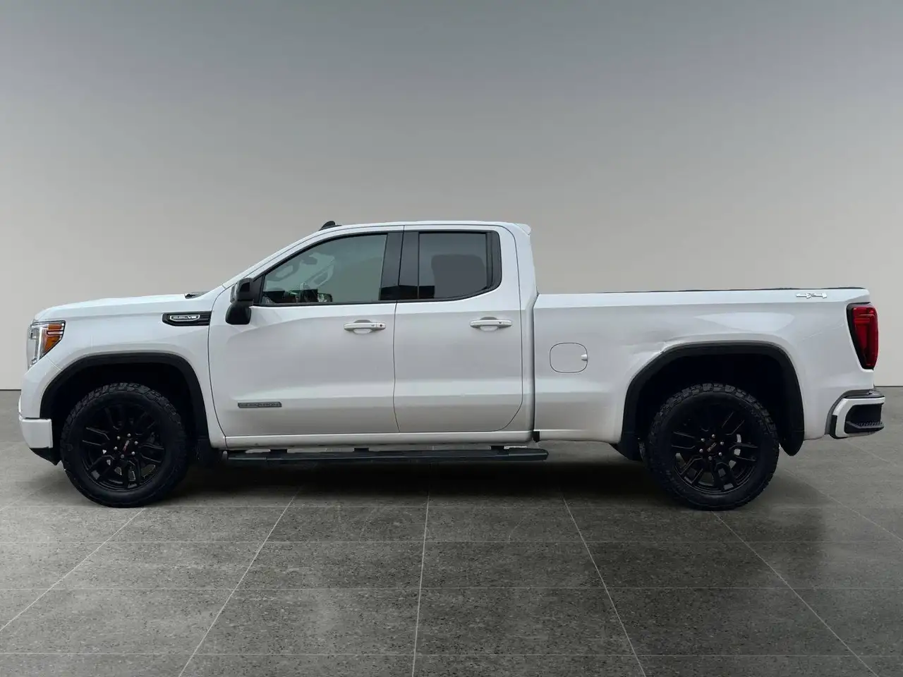 GMC Sierra 1500 photo GMC Sierra 1500
