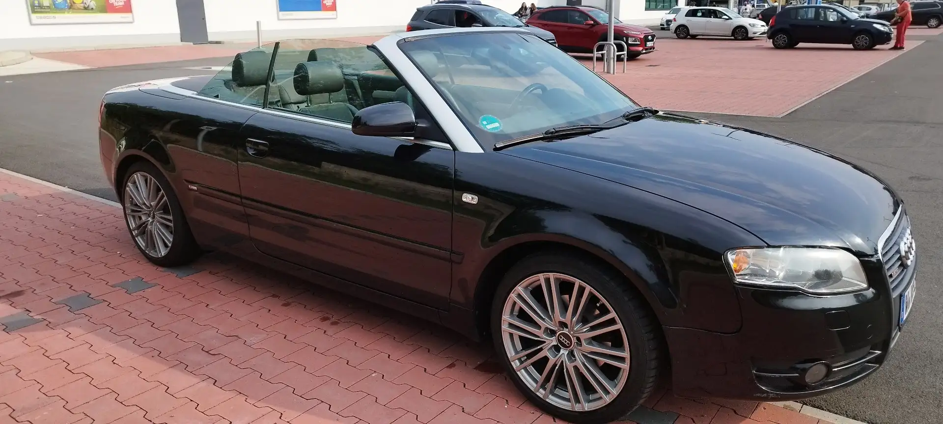 Audi A4 Cabriolet 2.0 TDI DPF - 1