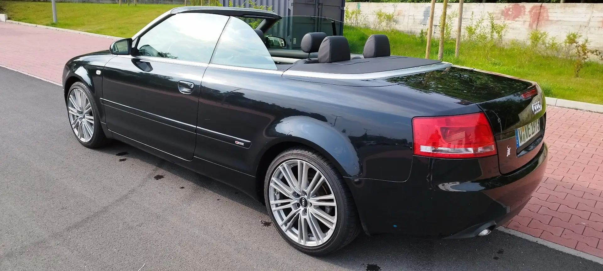 Audi A4 Cabriolet 2.0 TDI DPF - 2