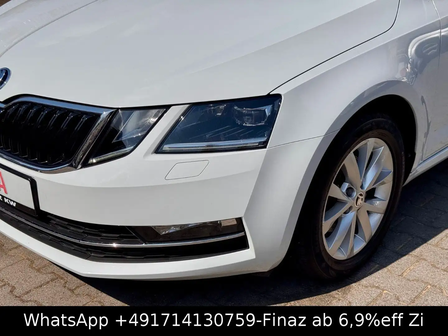 Skoda Octavia Style-1.HA-26TKM-LED-KLIMA-SHZG-CARPLAY- Blanc - 2