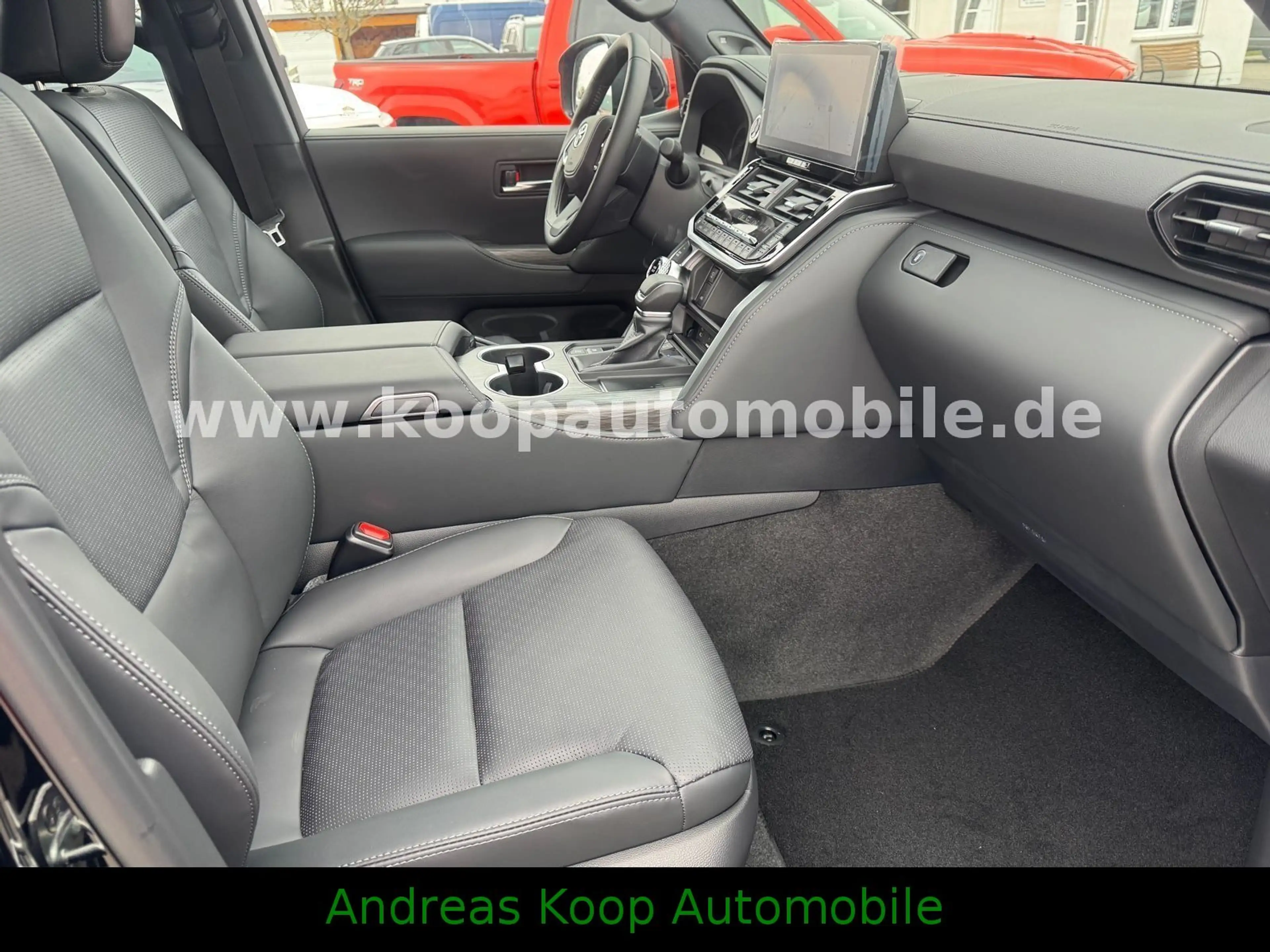 Toyota Land Cruiser 300 Premium ZX Mod 2026 3,5i V6 5-Sitze Sofort — photo 4