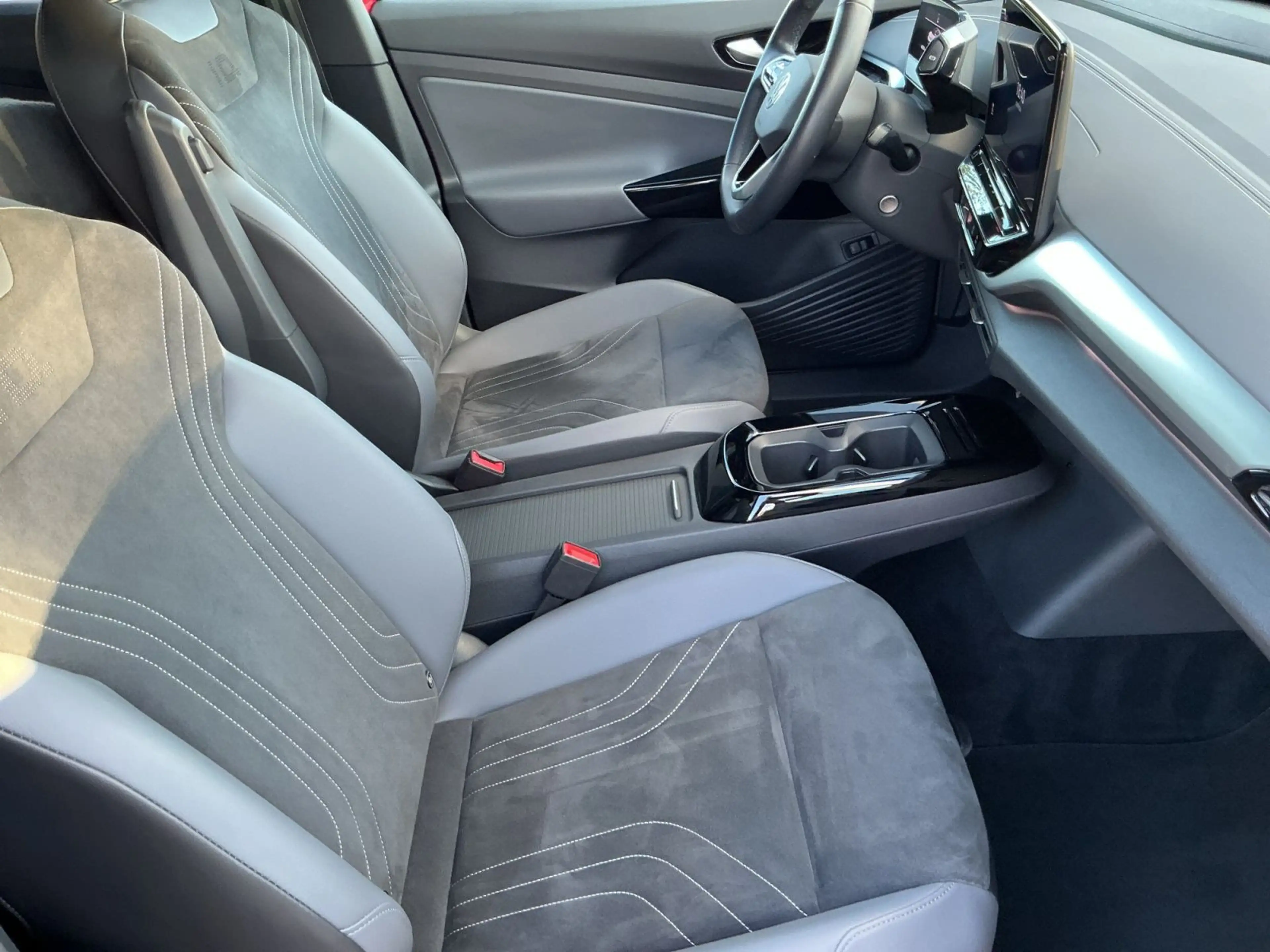 Volkswagen ID.5 150kw Pro Performance 5JG+MATRIX+AHK+360° — photo 13