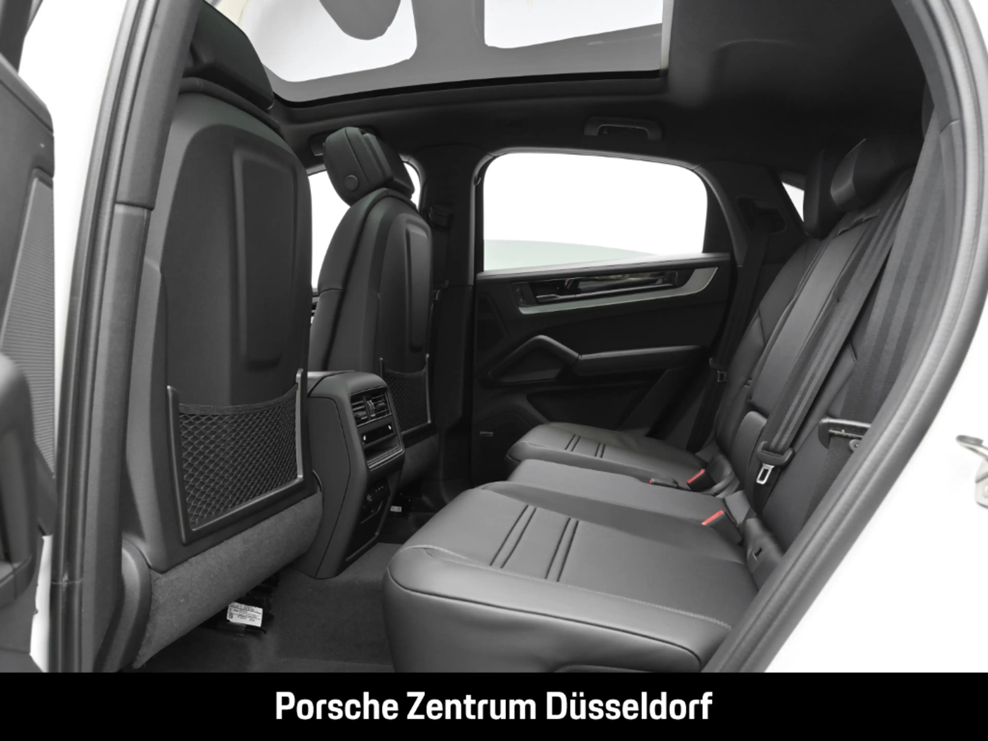 Porsche Cayenne Coupe BOSE Luftfederung InnoDrive LED — photo 14
