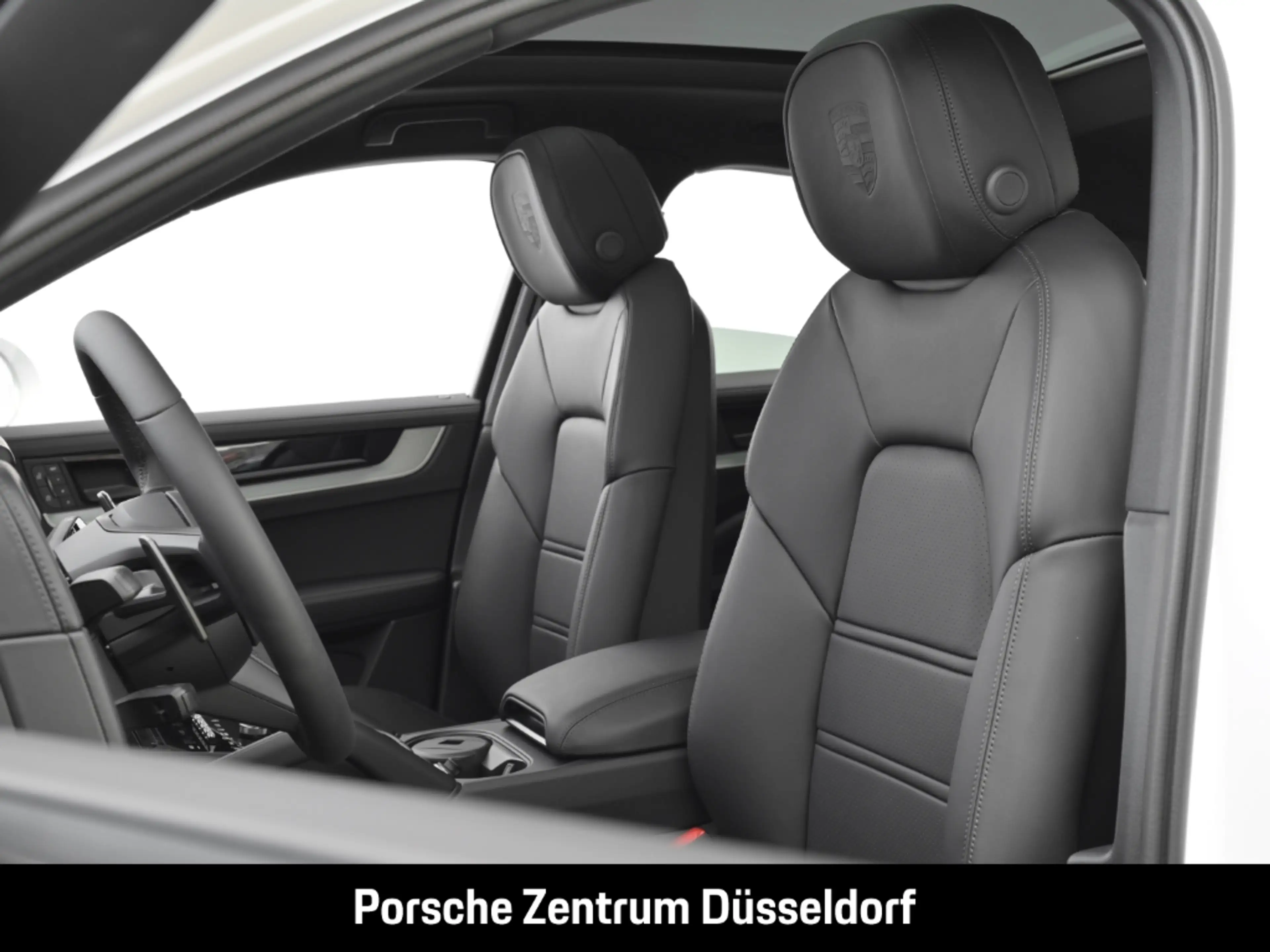 Porsche Cayenne Coupe BOSE Luftfederung InnoDrive LED — photo 9