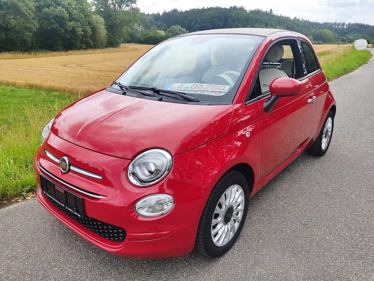 Fiat 500 Lounge Cabrio Rood - 2