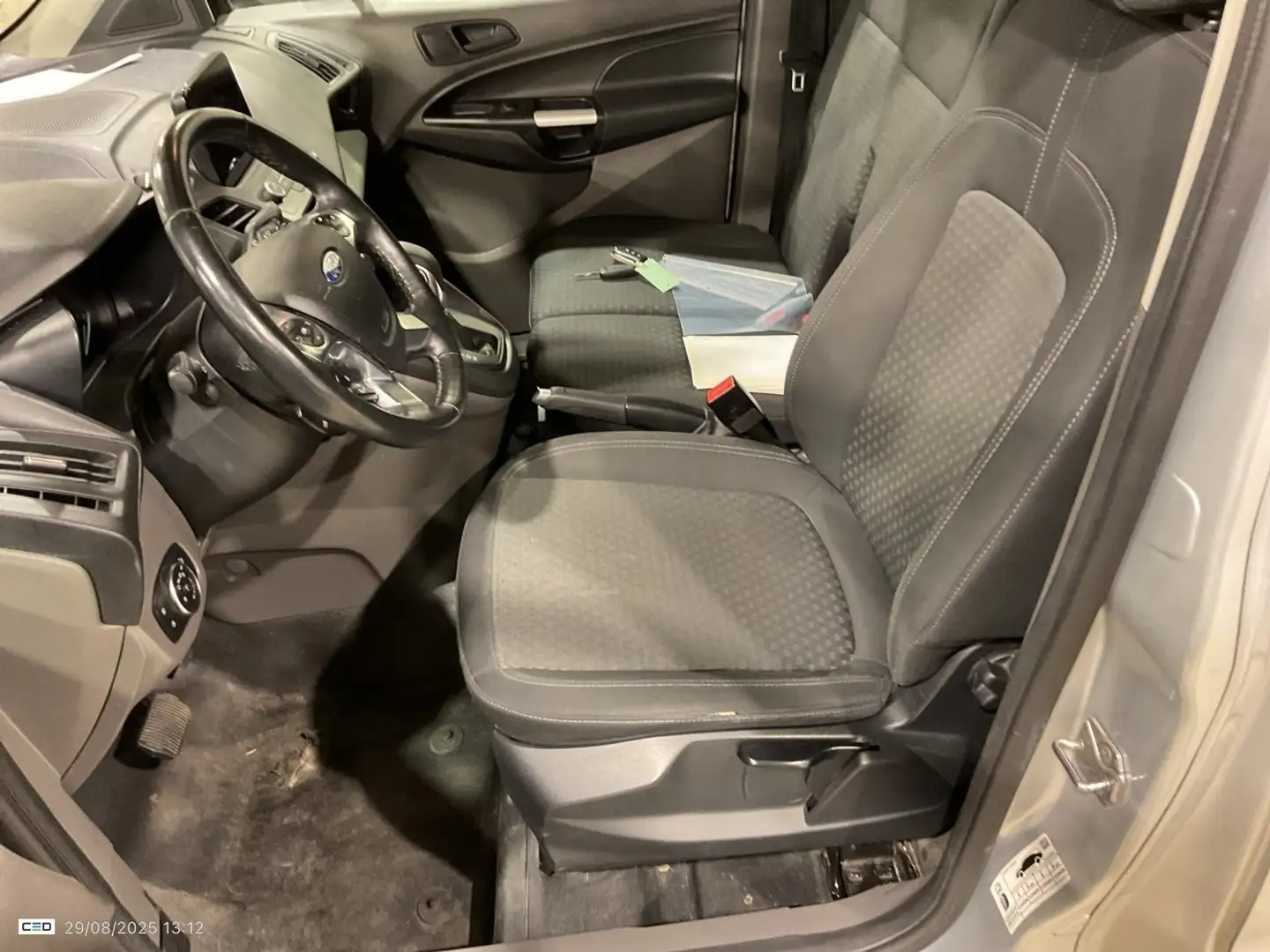 Ford Transit Connect 210 1.5 TDCi Trend (EU6.2) Srebrny - 2