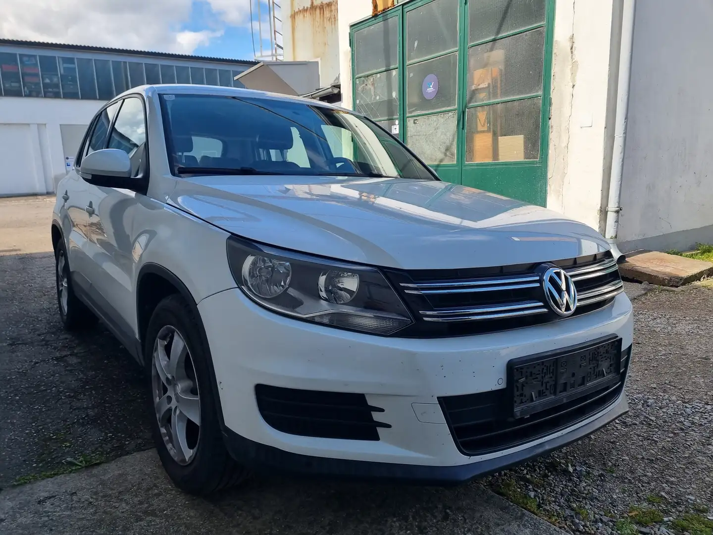 Volkswagen Tiguan Tiguan 1,4 TSI Austria Austria Weiß - 1