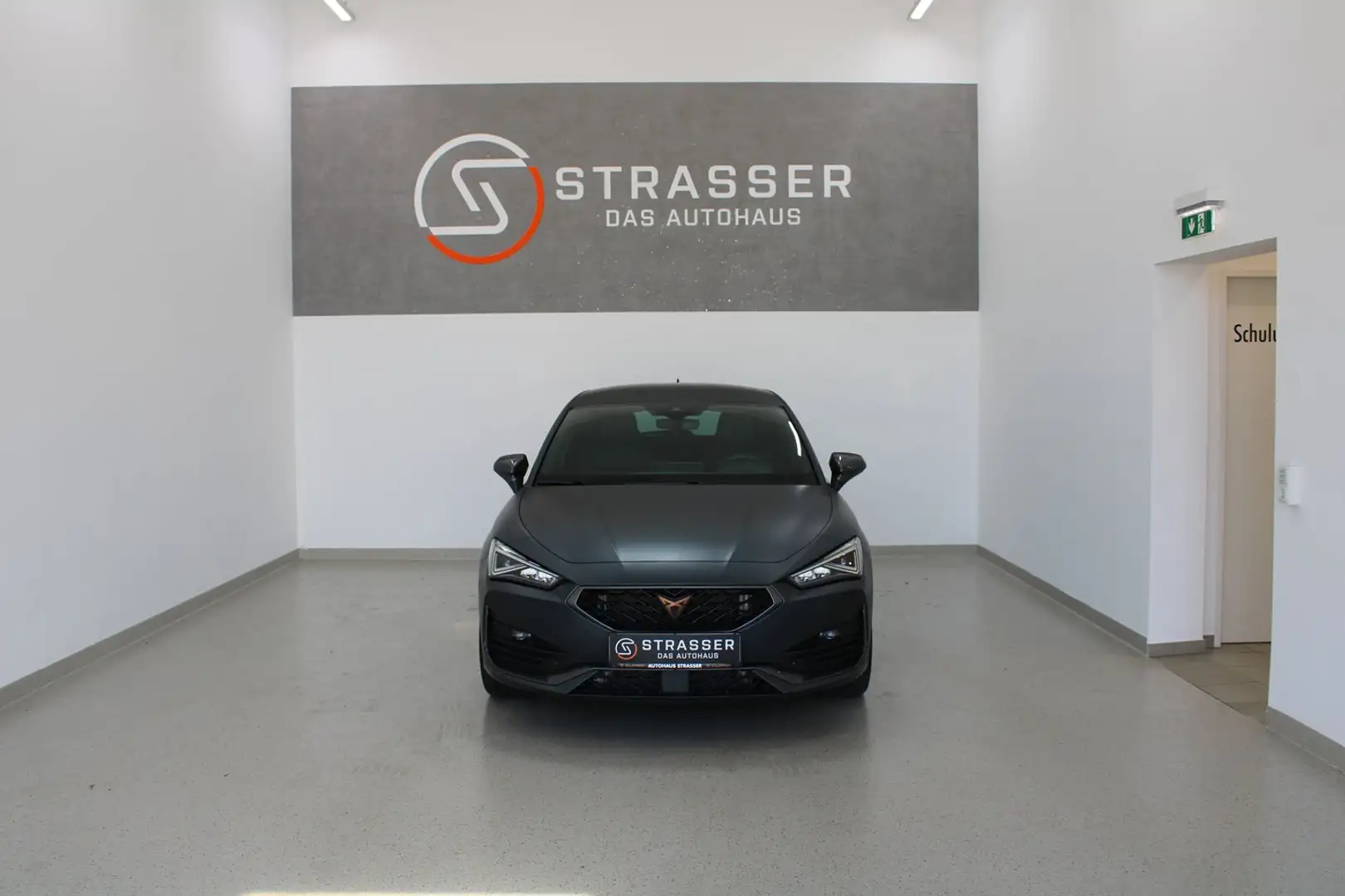 CUPRA Leon Alpha 1.5 eTSI DSG 150 PS ACT Grau - 2
