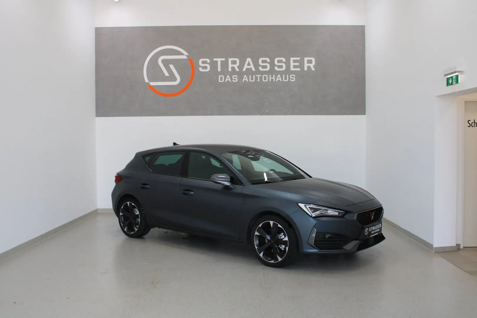 CUPRA Leon Alpha 1.5 eTSI DSG 150 PS ACT Grau - 1