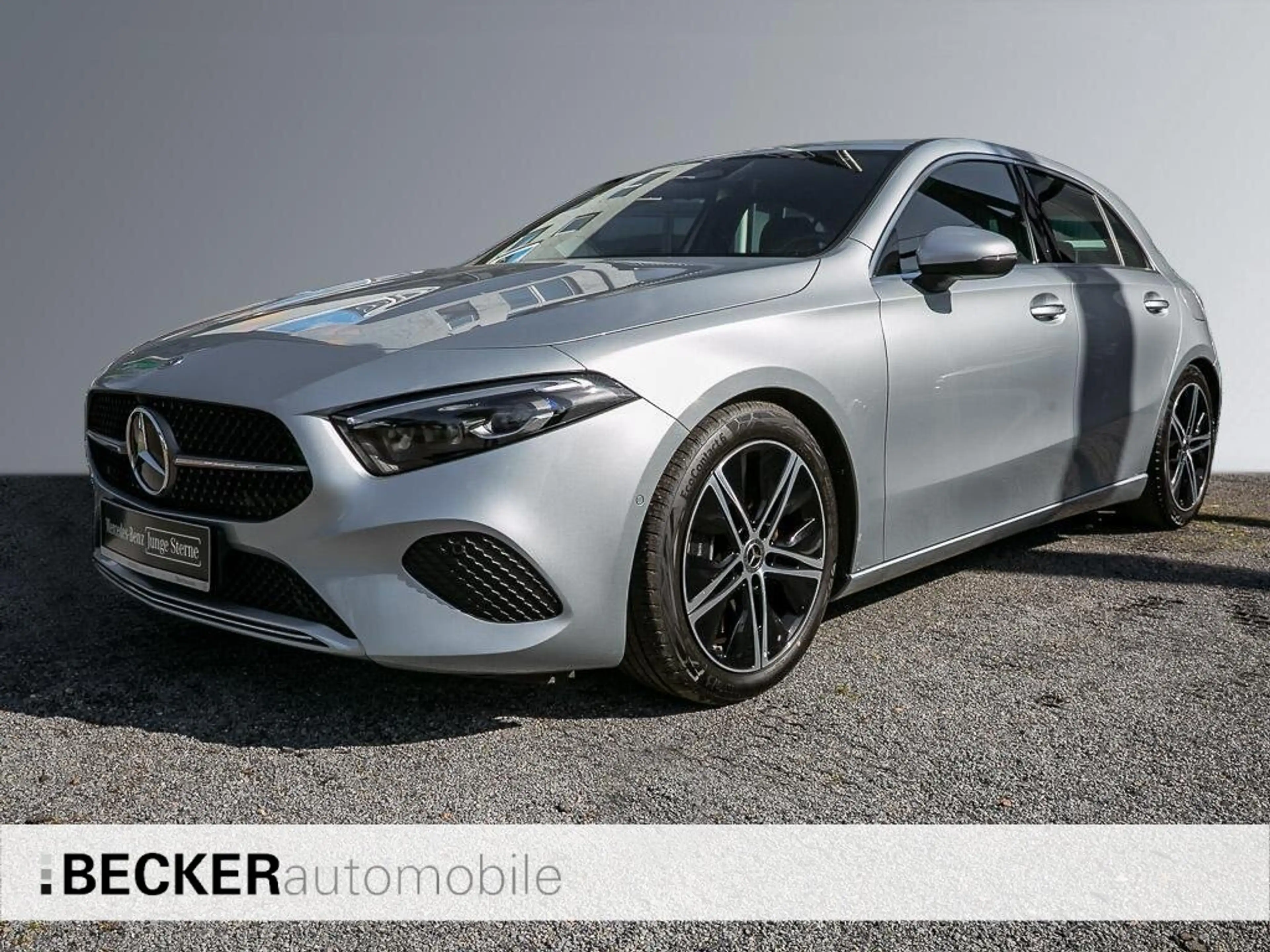 Mercedes-Benz A 200 A 200 d PROGRESSIVE AMBIENTE MULTIBEAM DIST AHK — photo 12