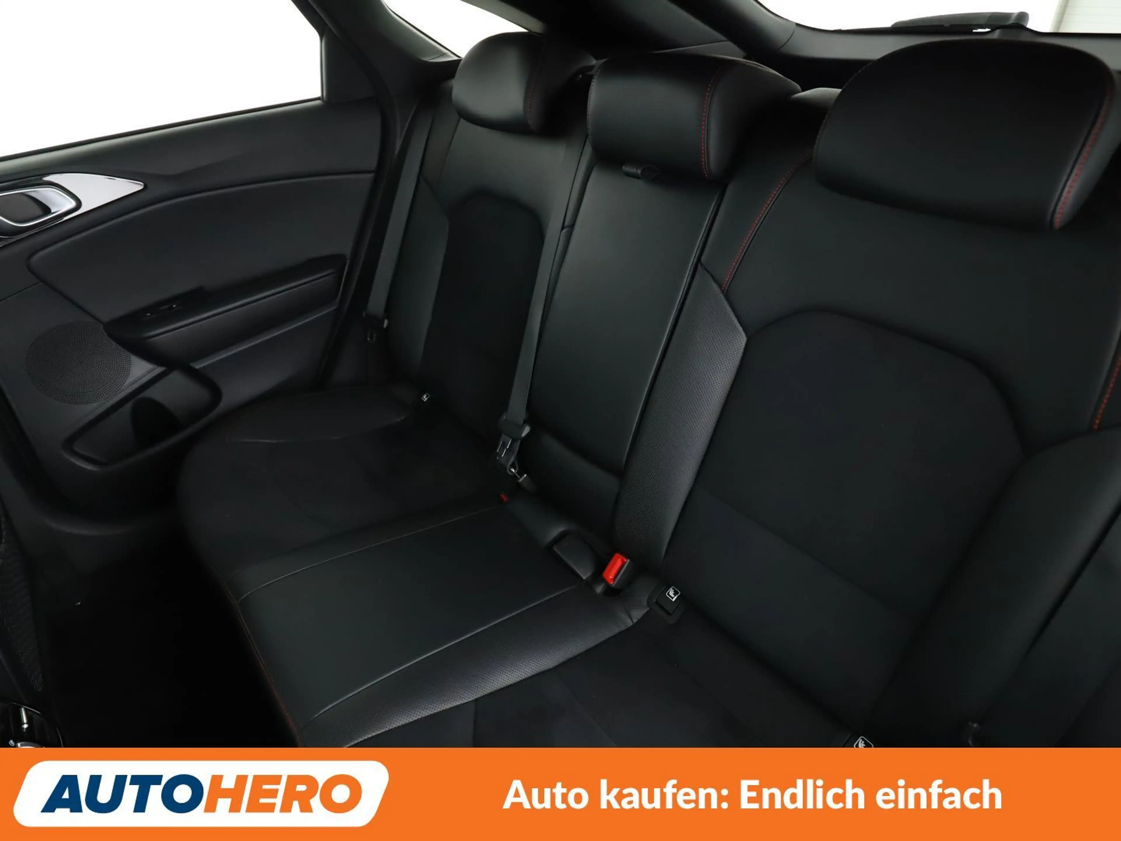 Kia ProCeed / pro_cee'd 1.6 TGDI GT — photo 14