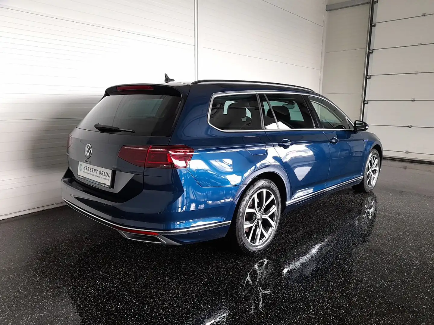Volkswagen Passat Variant GTE PHEV DSG *MATRIX-LED / SKY / DCC / VIRTUELL... Blau - 2