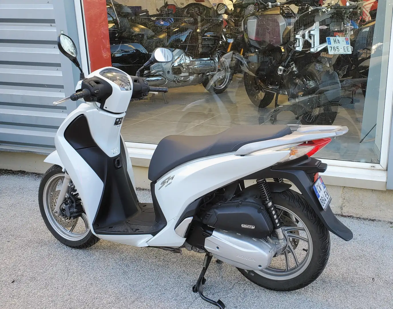 Honda SH 125 Weiß - 2