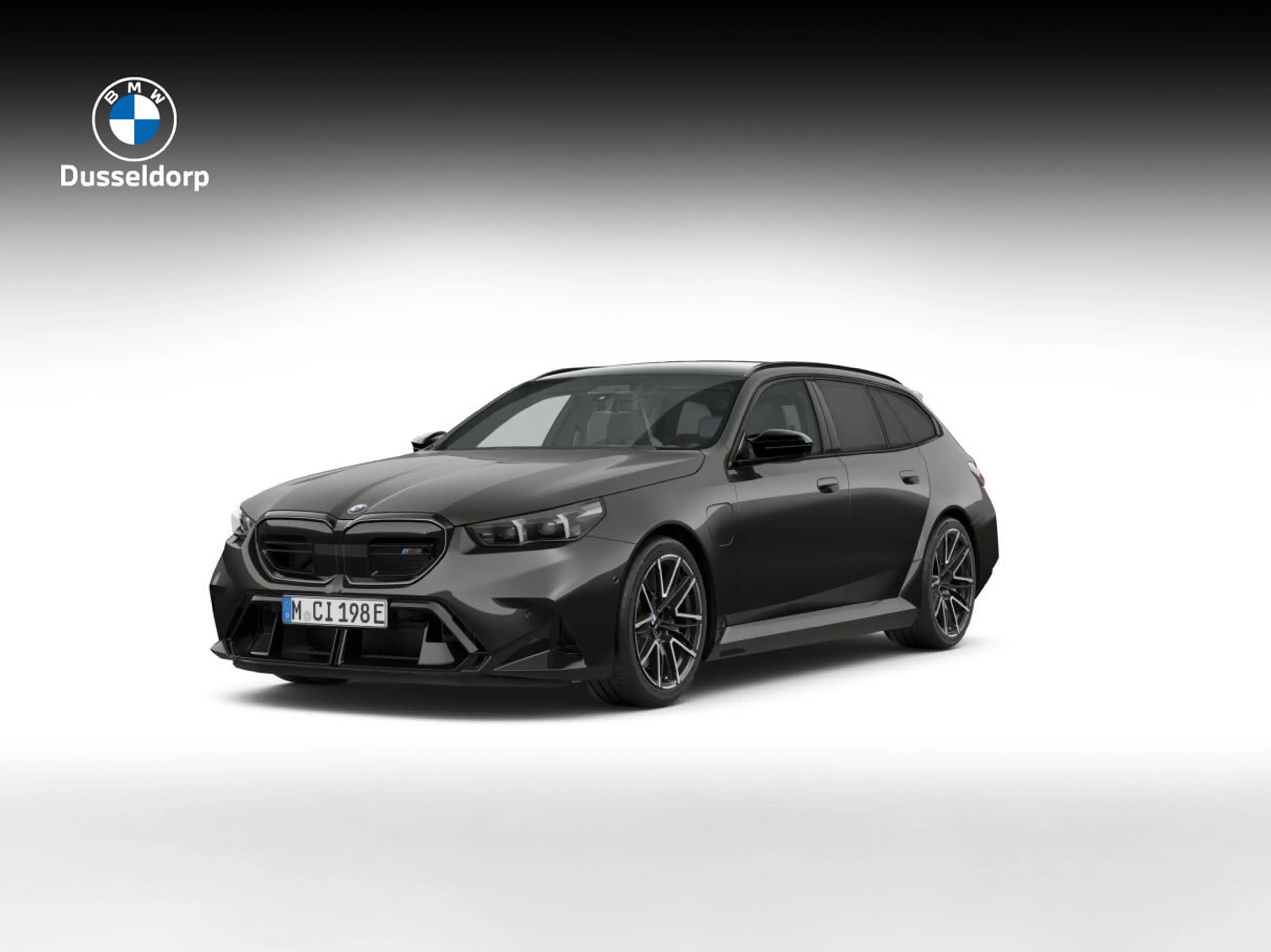 BMW M5 Touring Comfort Pakket | M Driver's Pack | Driving